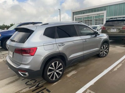 2022 Volkswagen Taos SE
