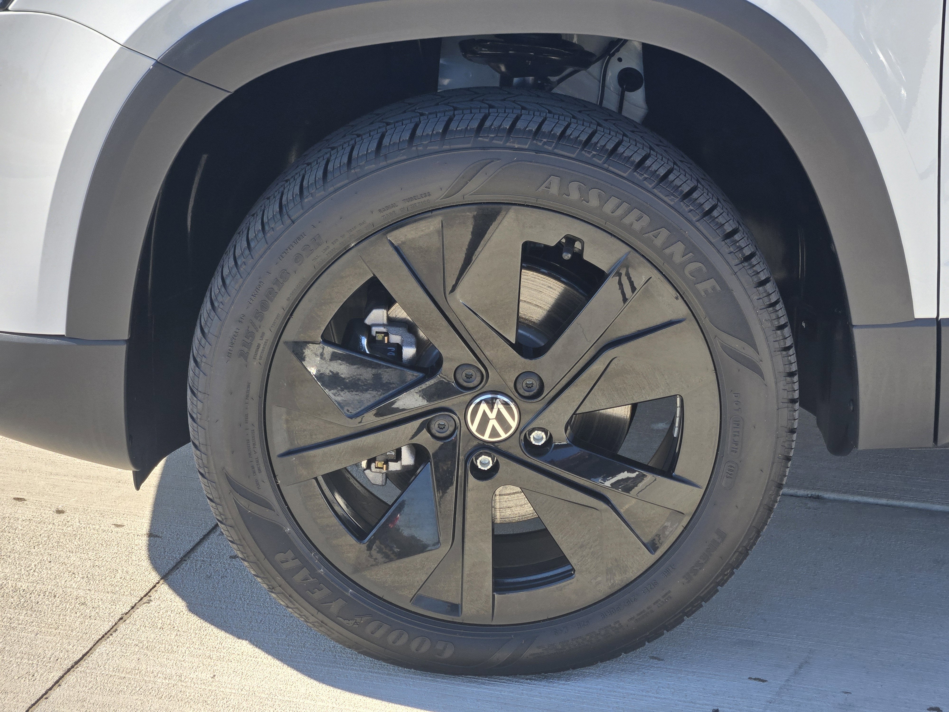 2026 Volkswagen Taos SE