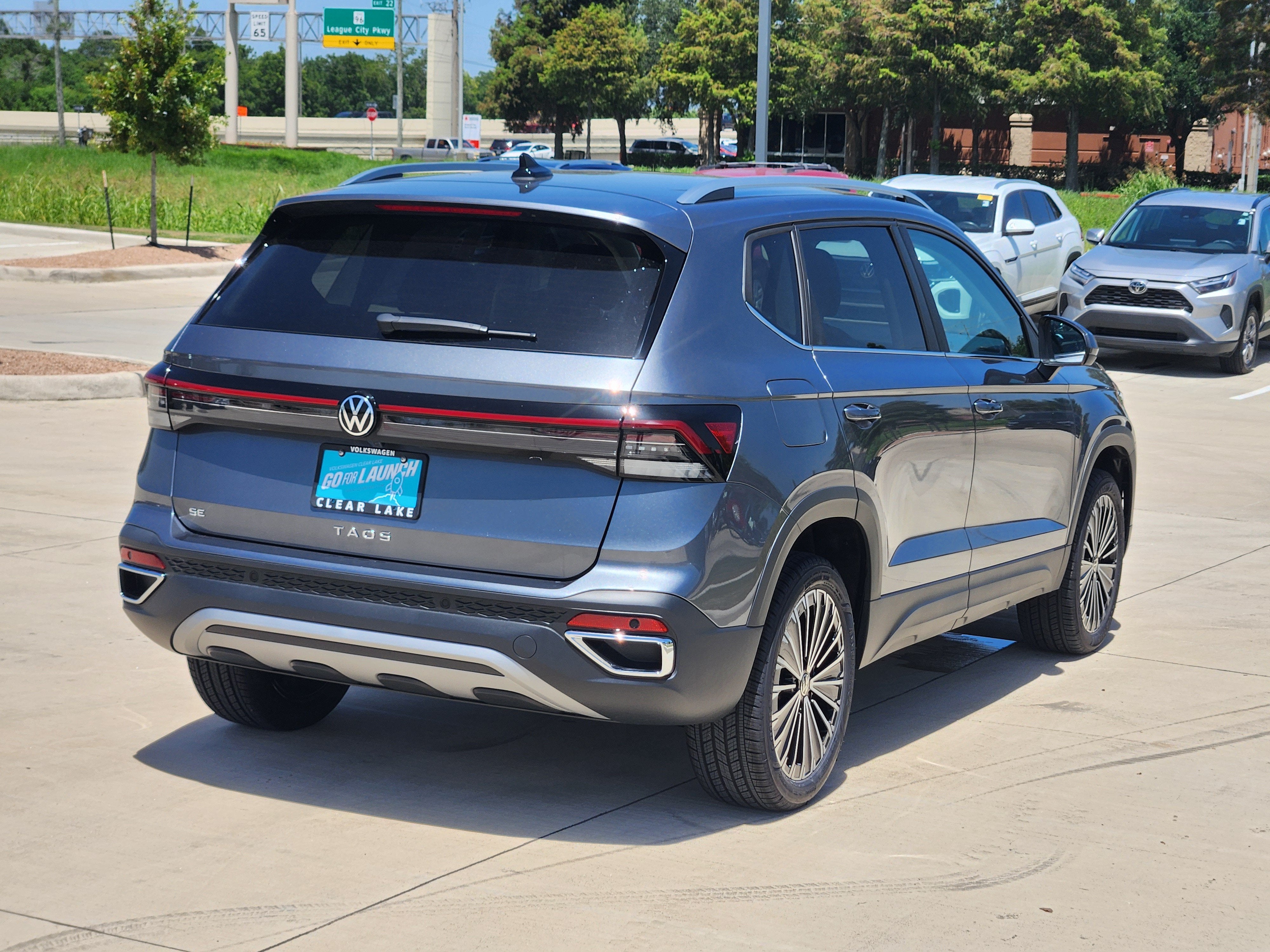 2026 Volkswagen Taos SE