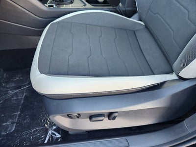 2026 Volkswagen Taos SE