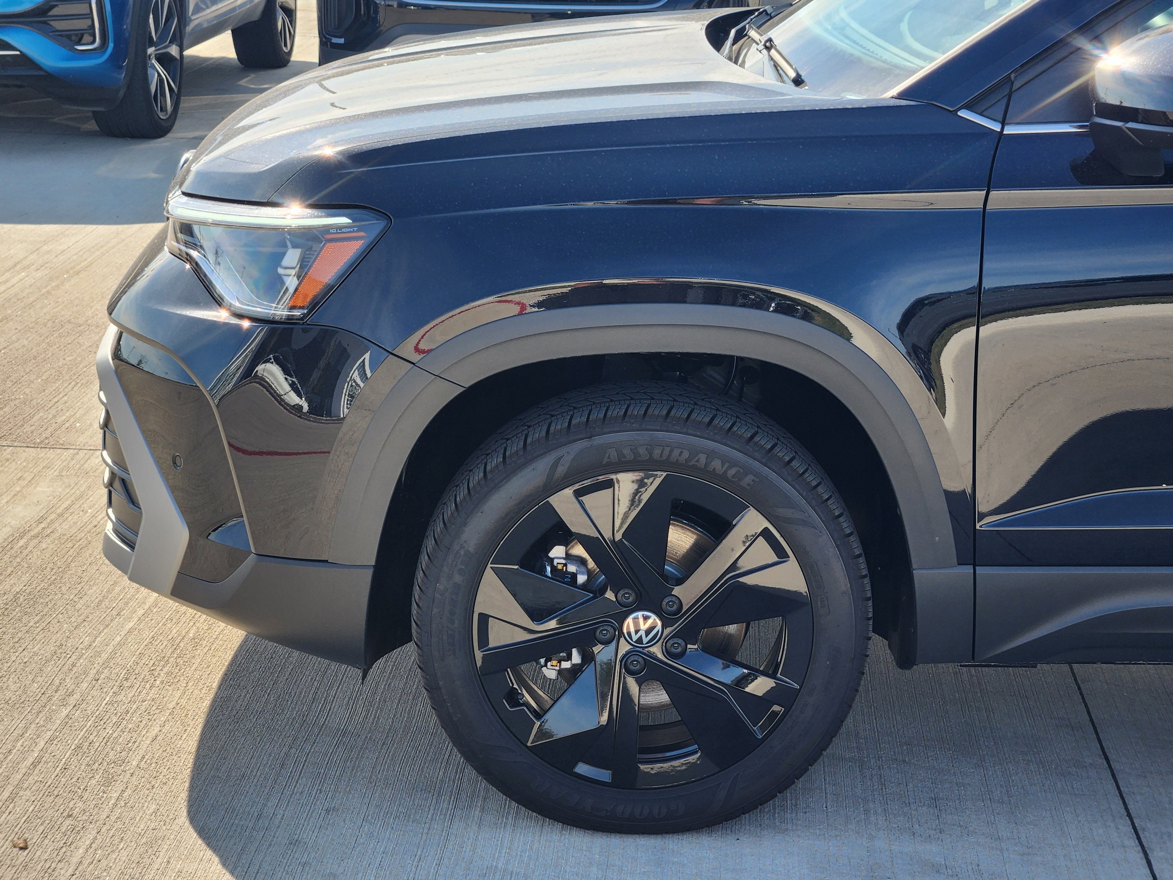 2026 Volkswagen Taos SE