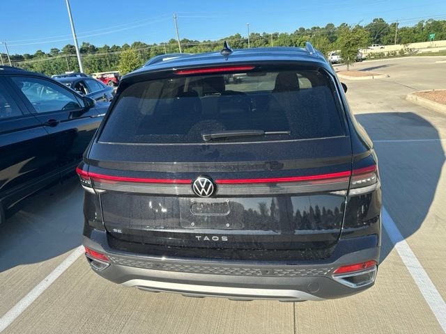 2025 Volkswagen Taos SE