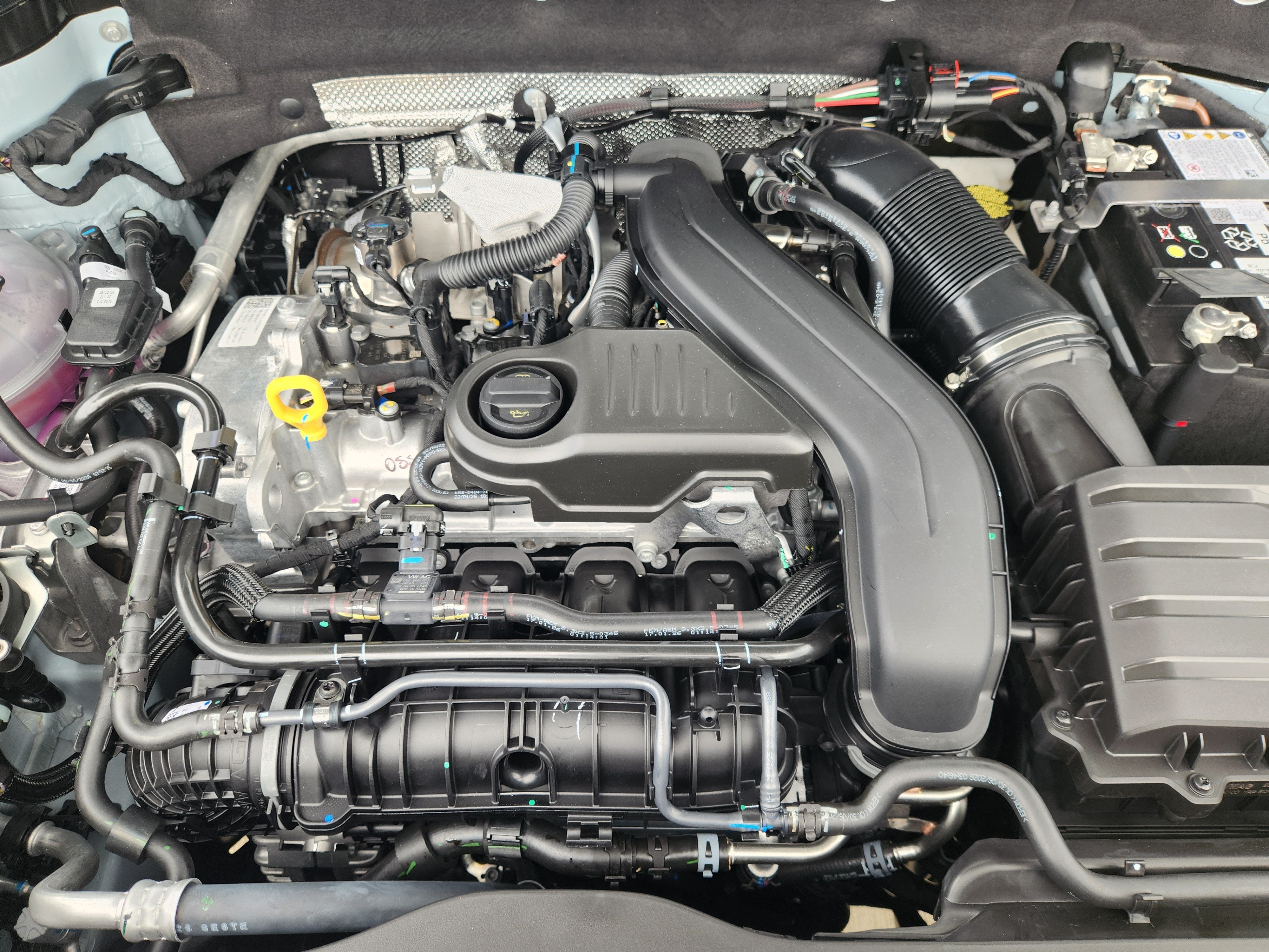 2027 Volkswagen Taos SE