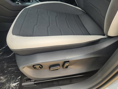 2027 Volkswagen Taos SE