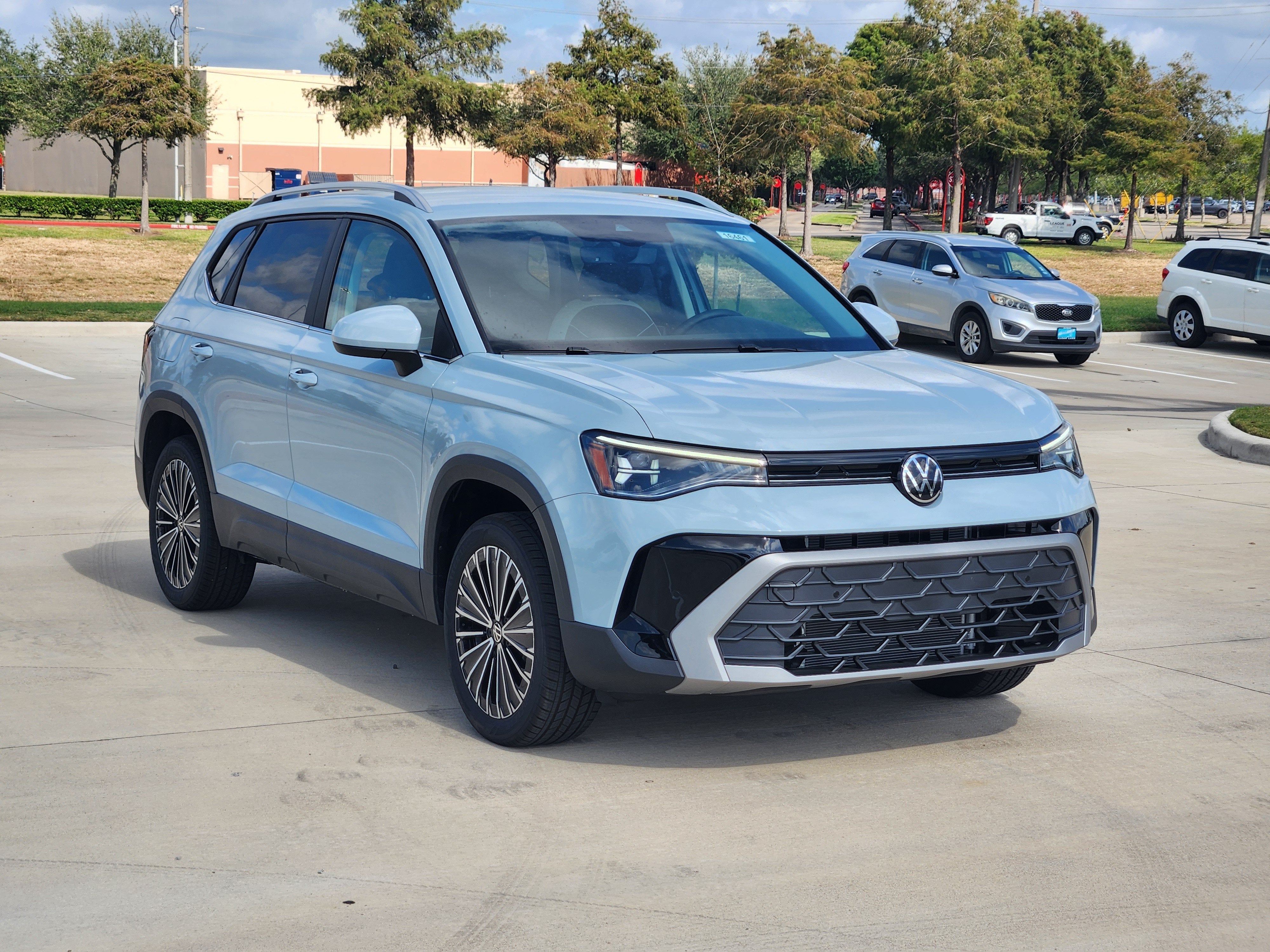 2027 Volkswagen Taos SE