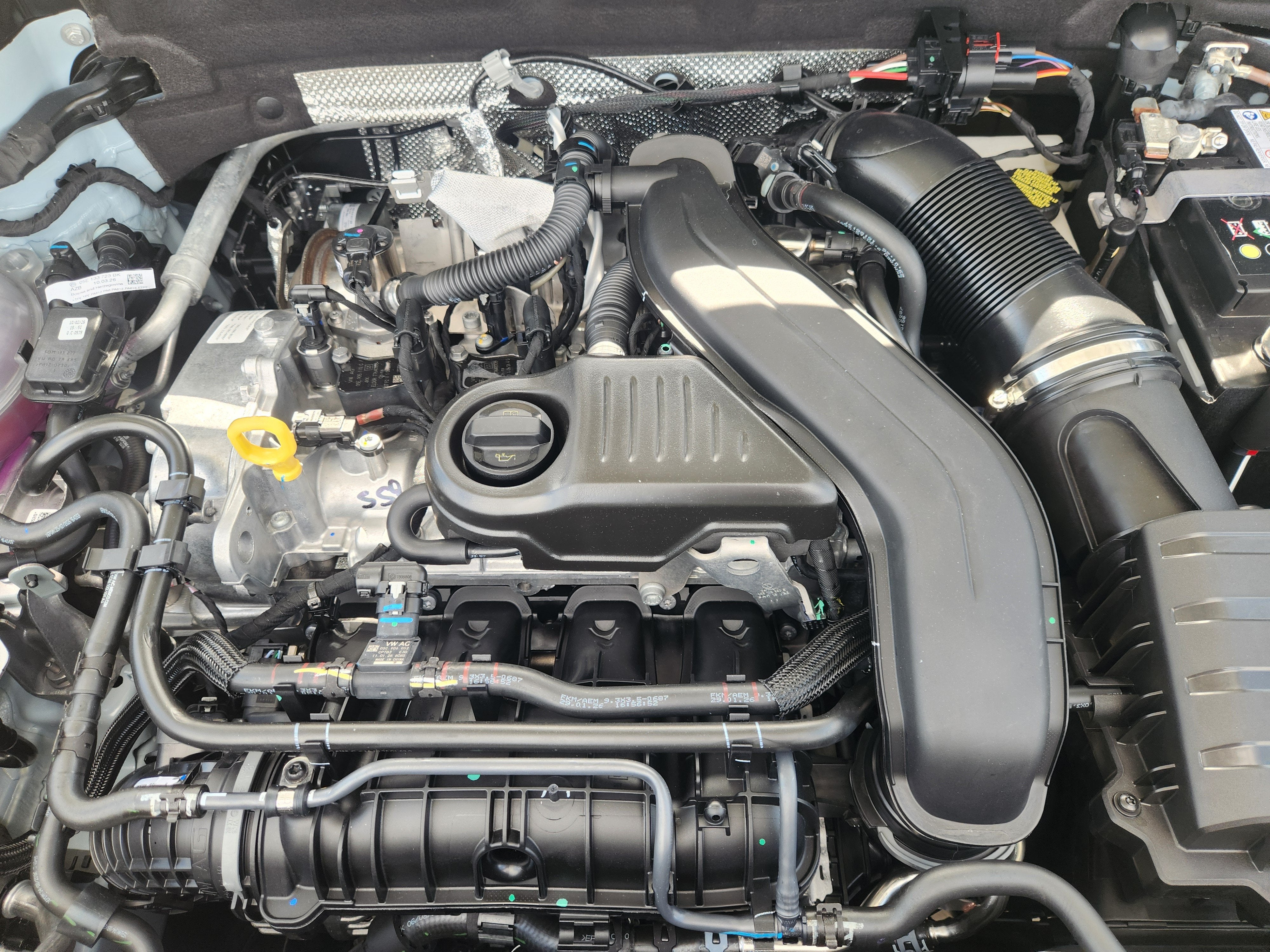 2027 Volkswagen Taos SE