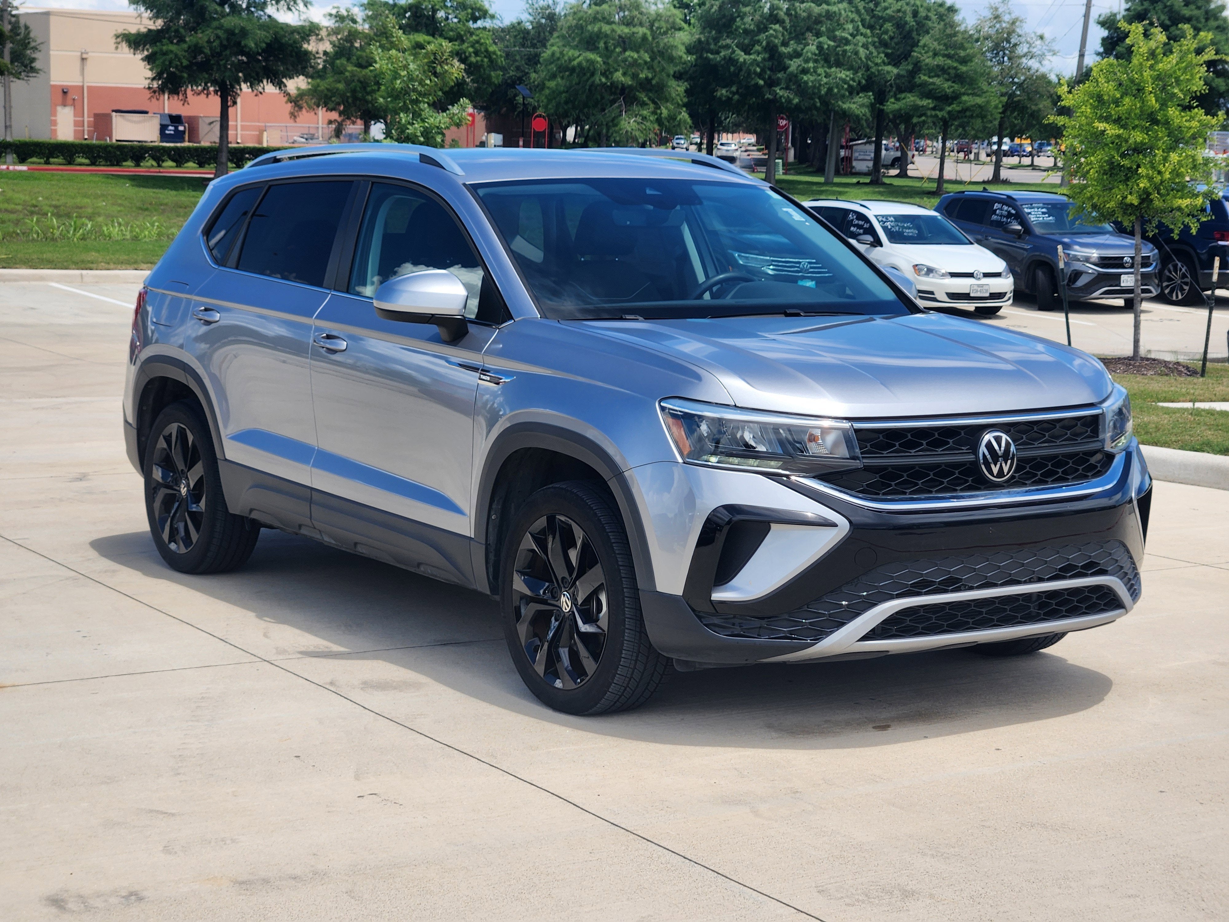 2023 Volkswagen Taos SE