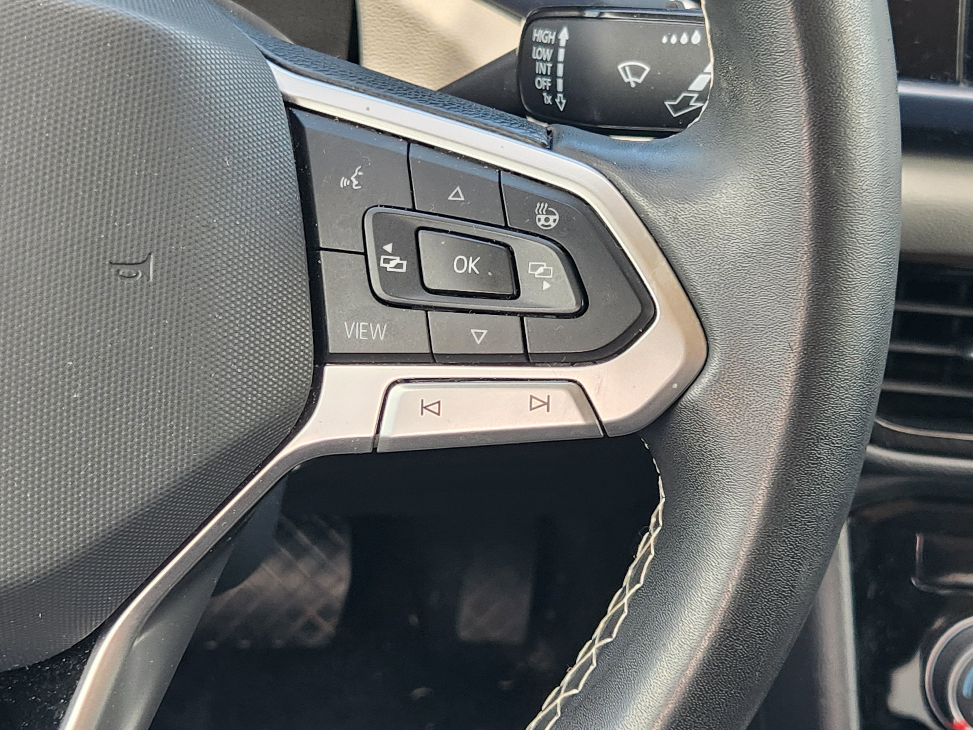 2023 Volkswagen Taos SE