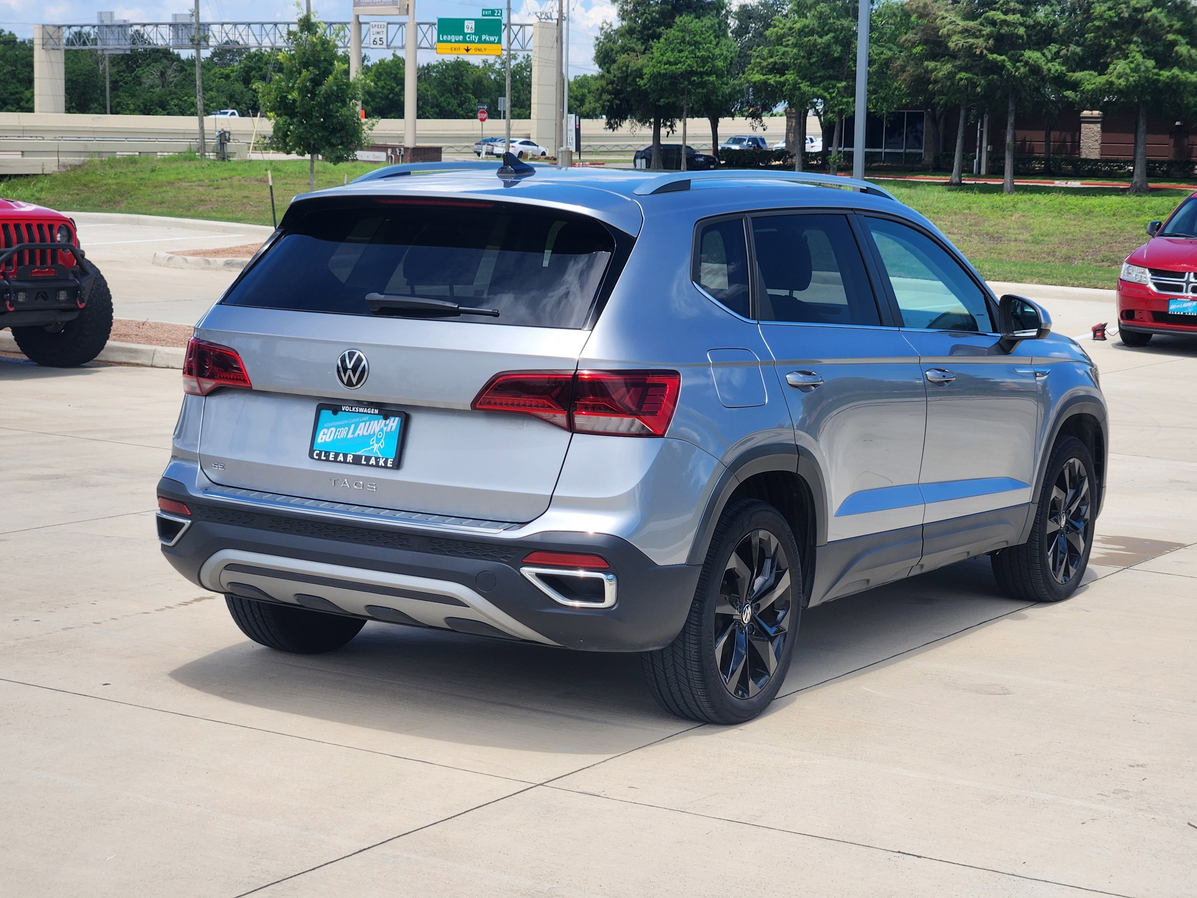 2023 Volkswagen Taos SE