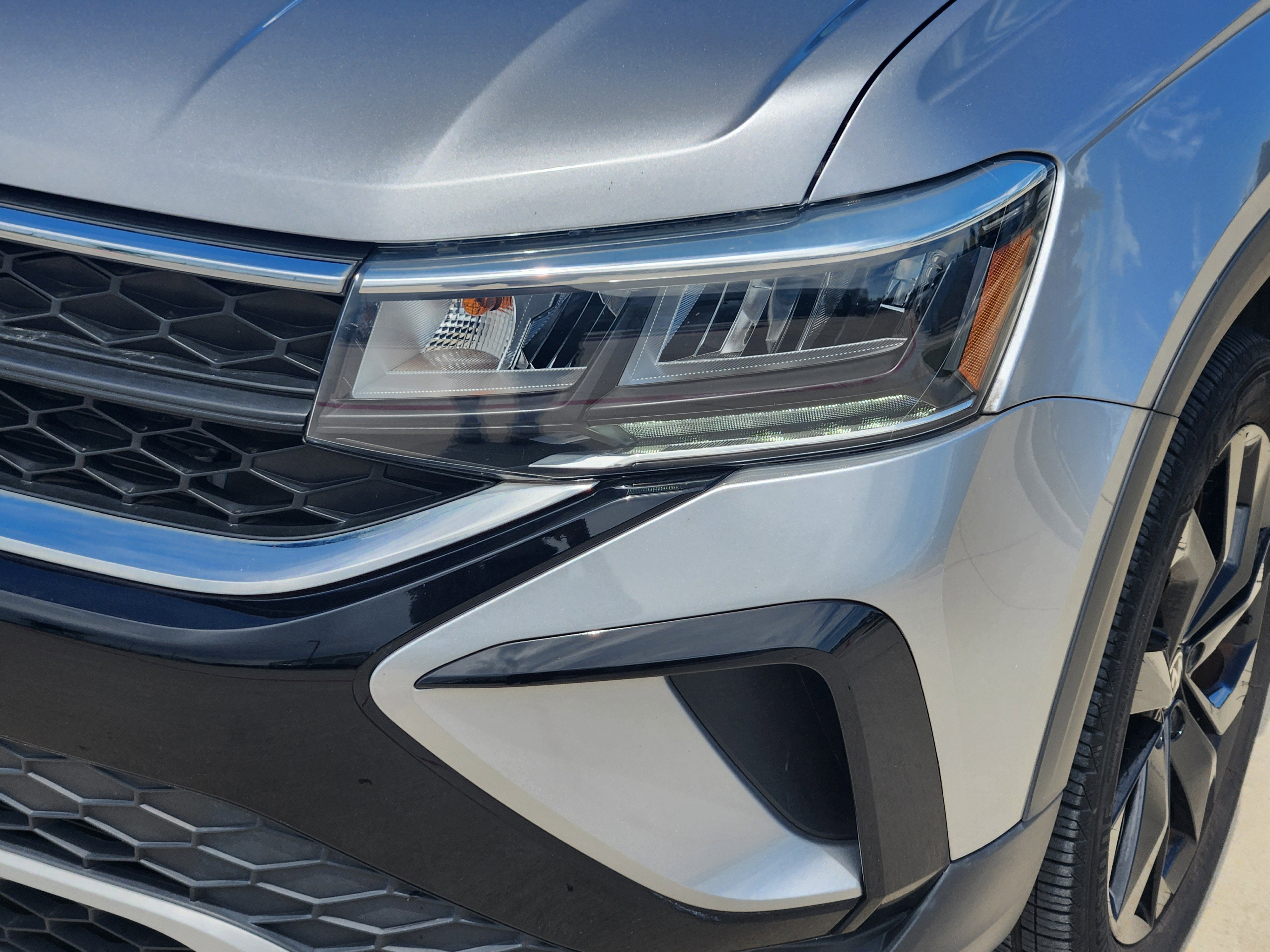 2023 Volkswagen Taos SE