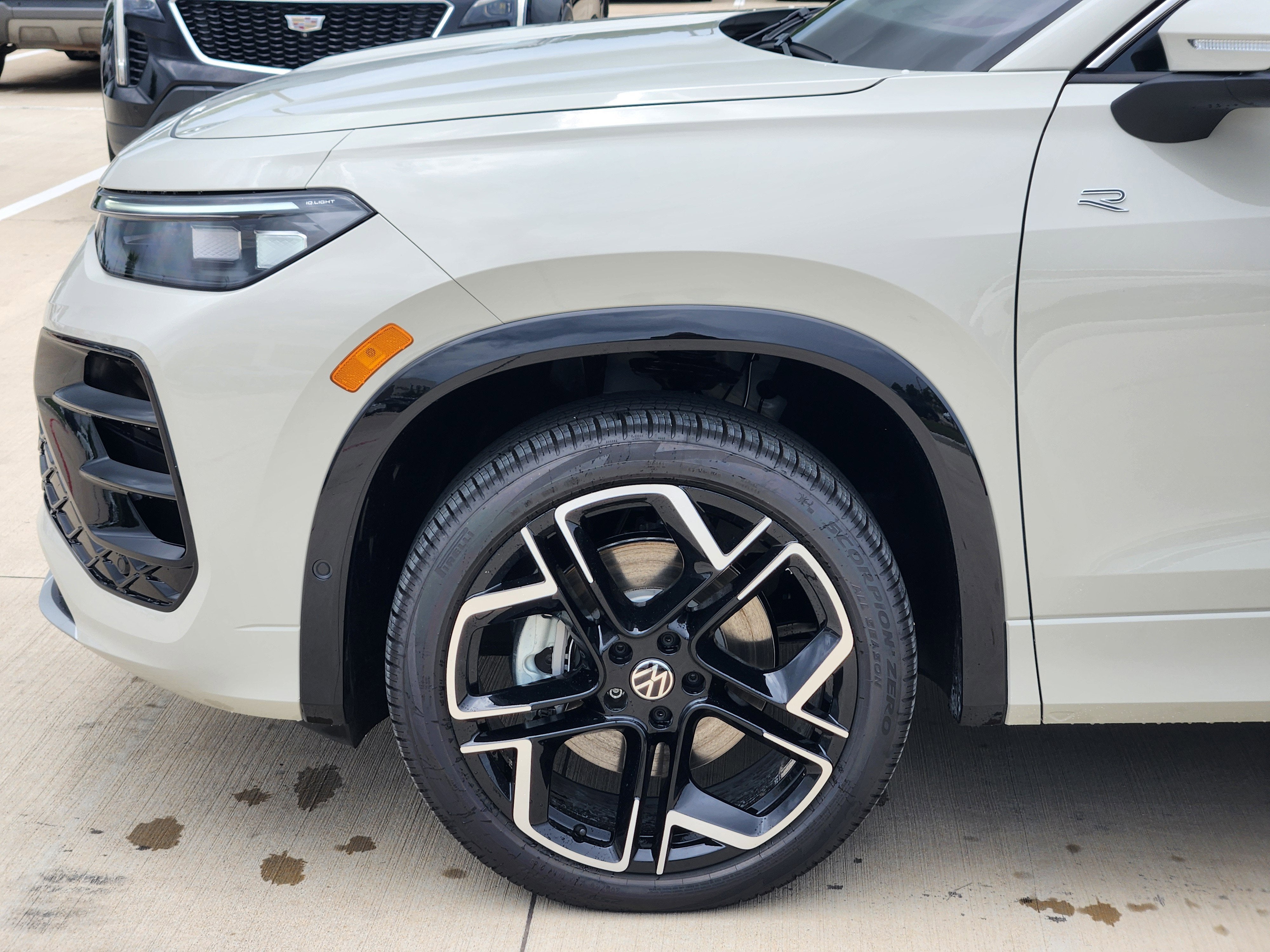 2026 Volkswagen Tiguan SEL R-Line Turbo