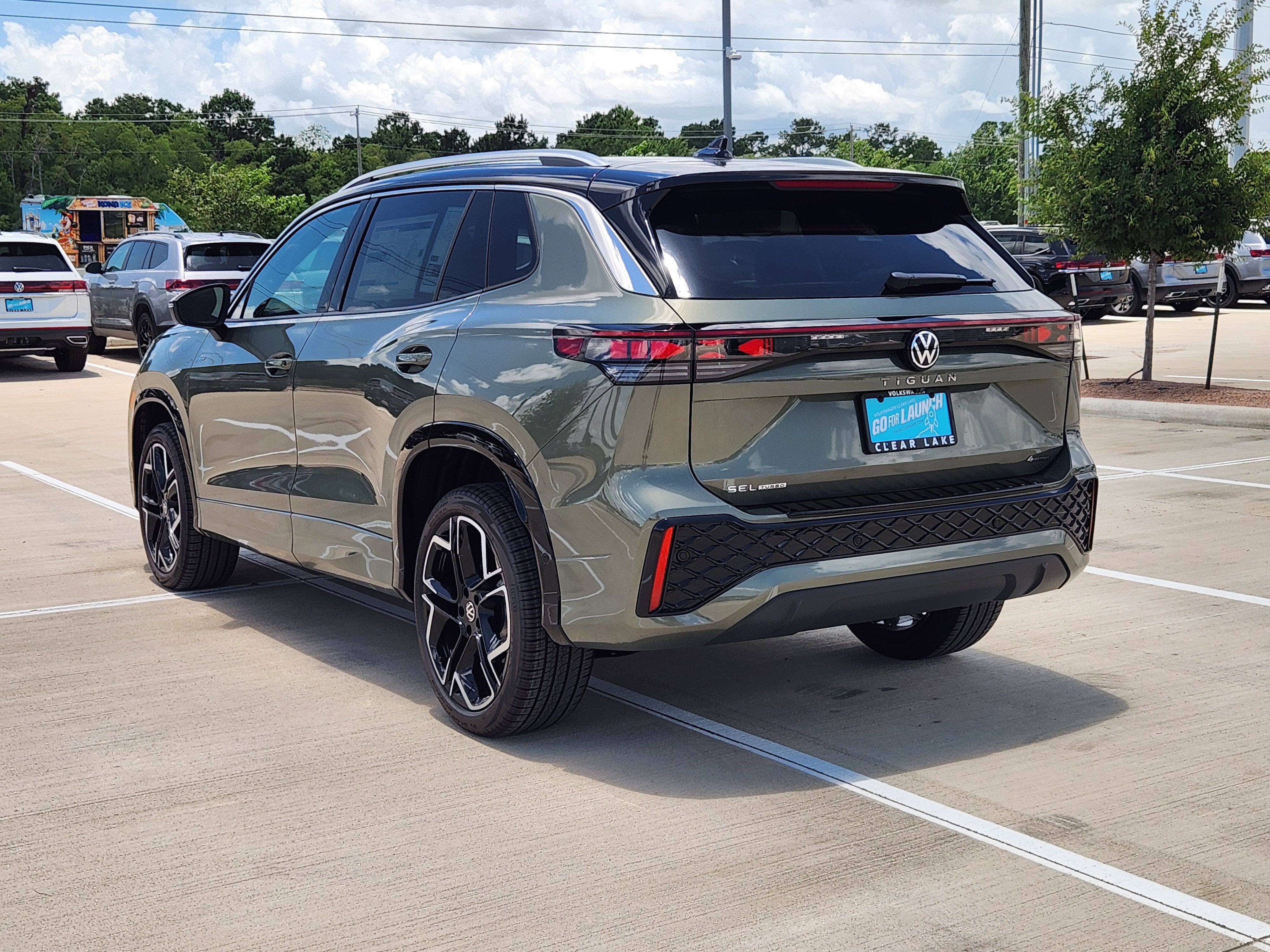 2026 Volkswagen Tiguan SEL R-Line Turbo