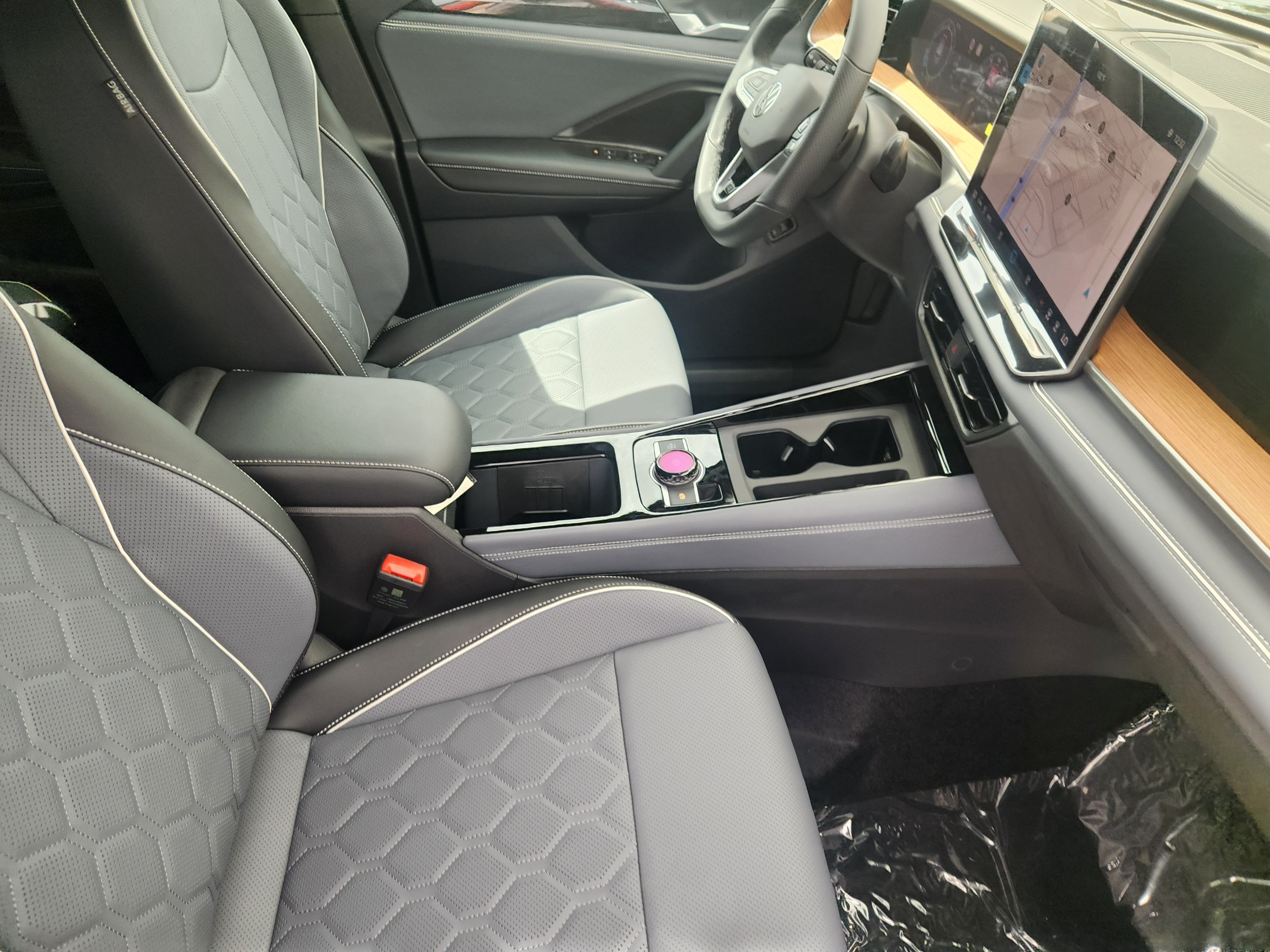 2026 Volkswagen Tiguan SEL R-Line Turbo