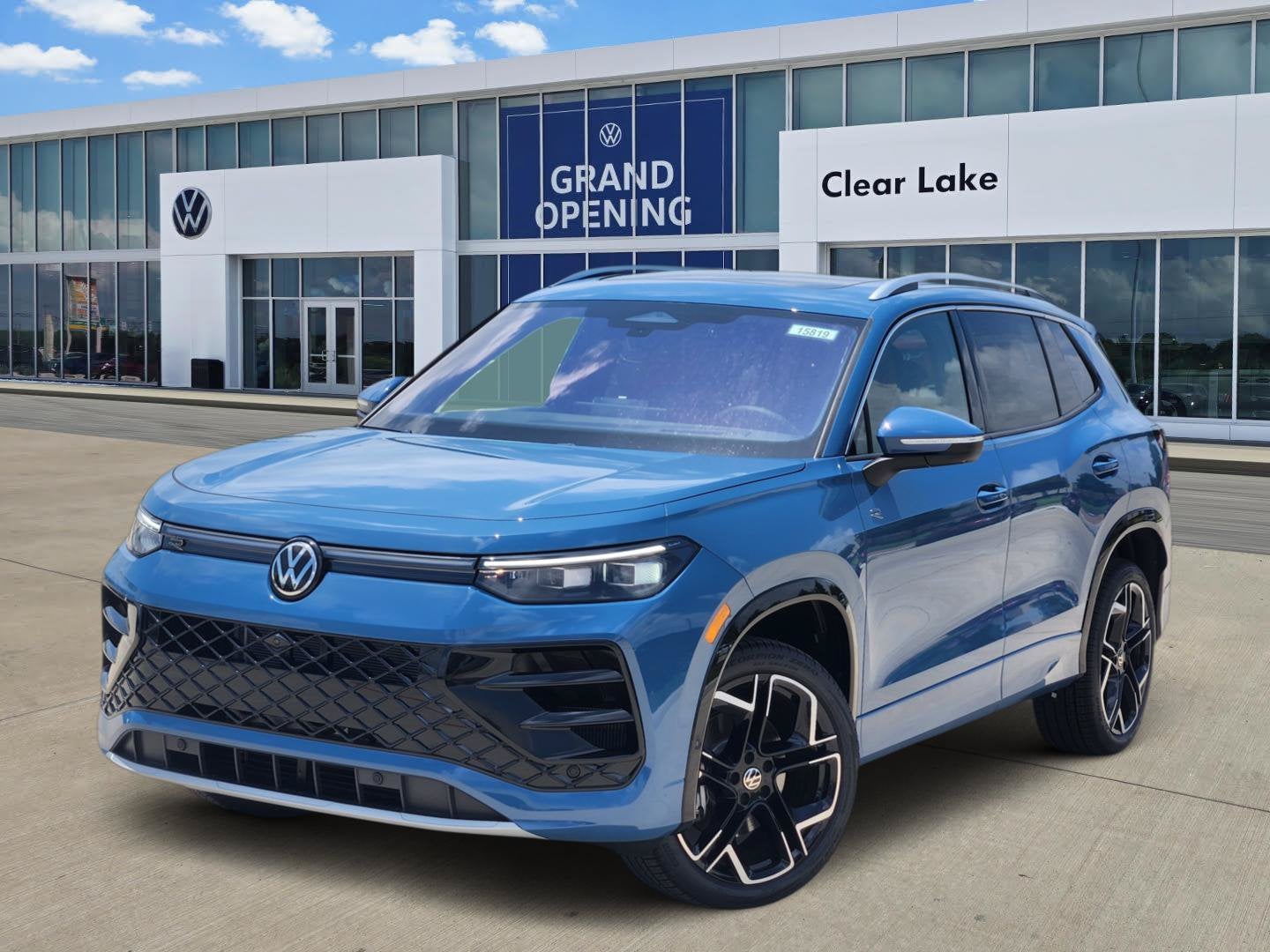 2026 Volkswagen Tiguan SEL R-Line Turbo