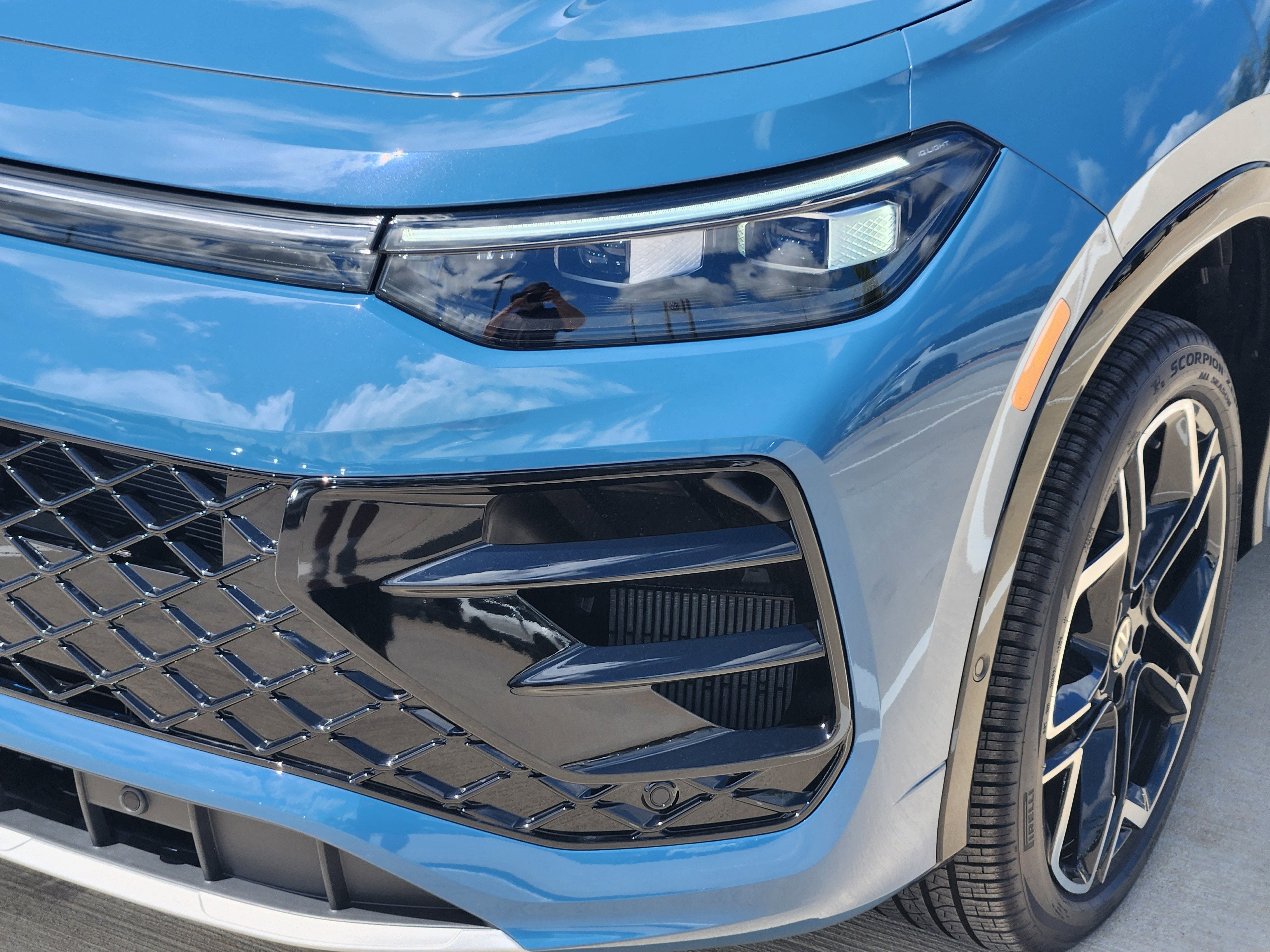 2026 Volkswagen Tiguan SEL R-Line Turbo