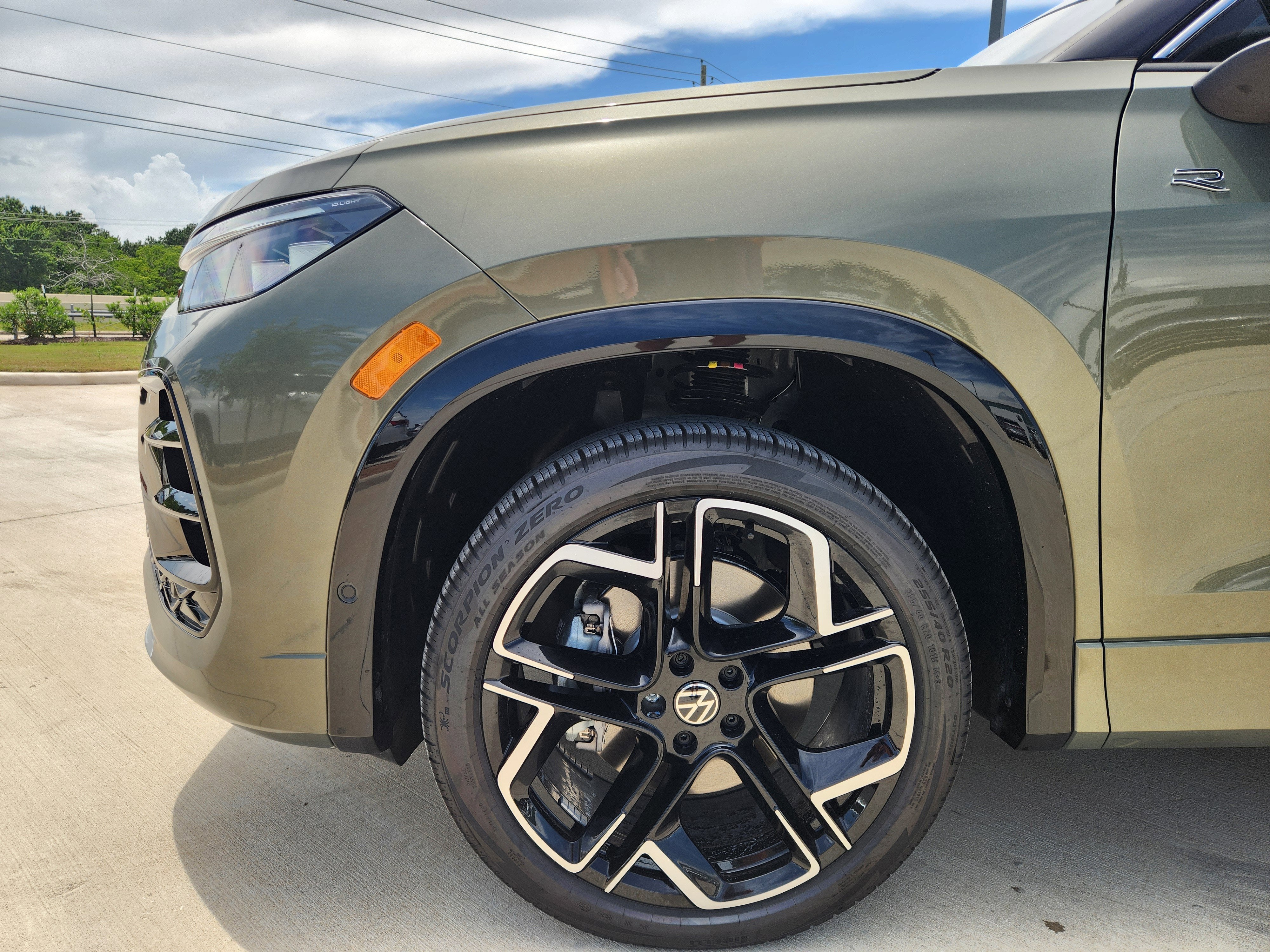 2026 Volkswagen Tiguan SEL R-Line Turbo