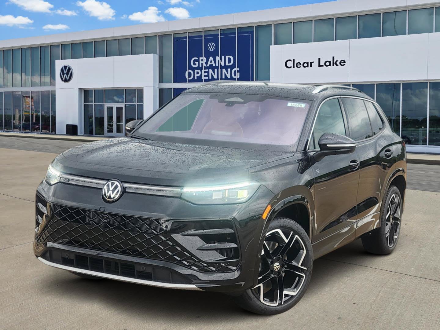 2026 Volkswagen Tiguan SEL R-Line Turbo