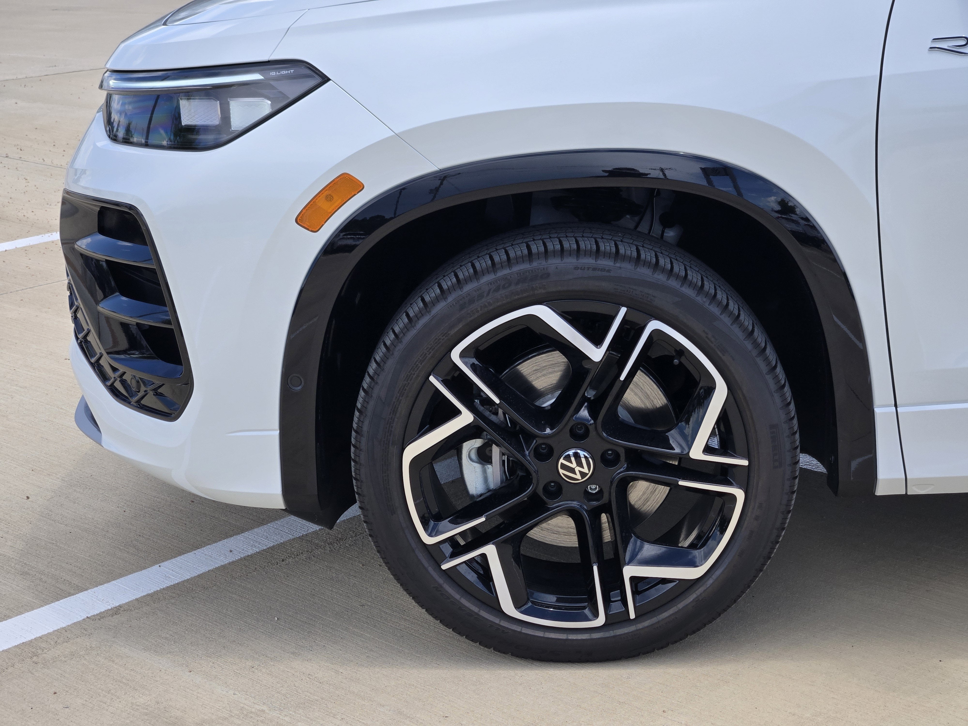 2026 Volkswagen Tiguan SEL R-Line Turbo