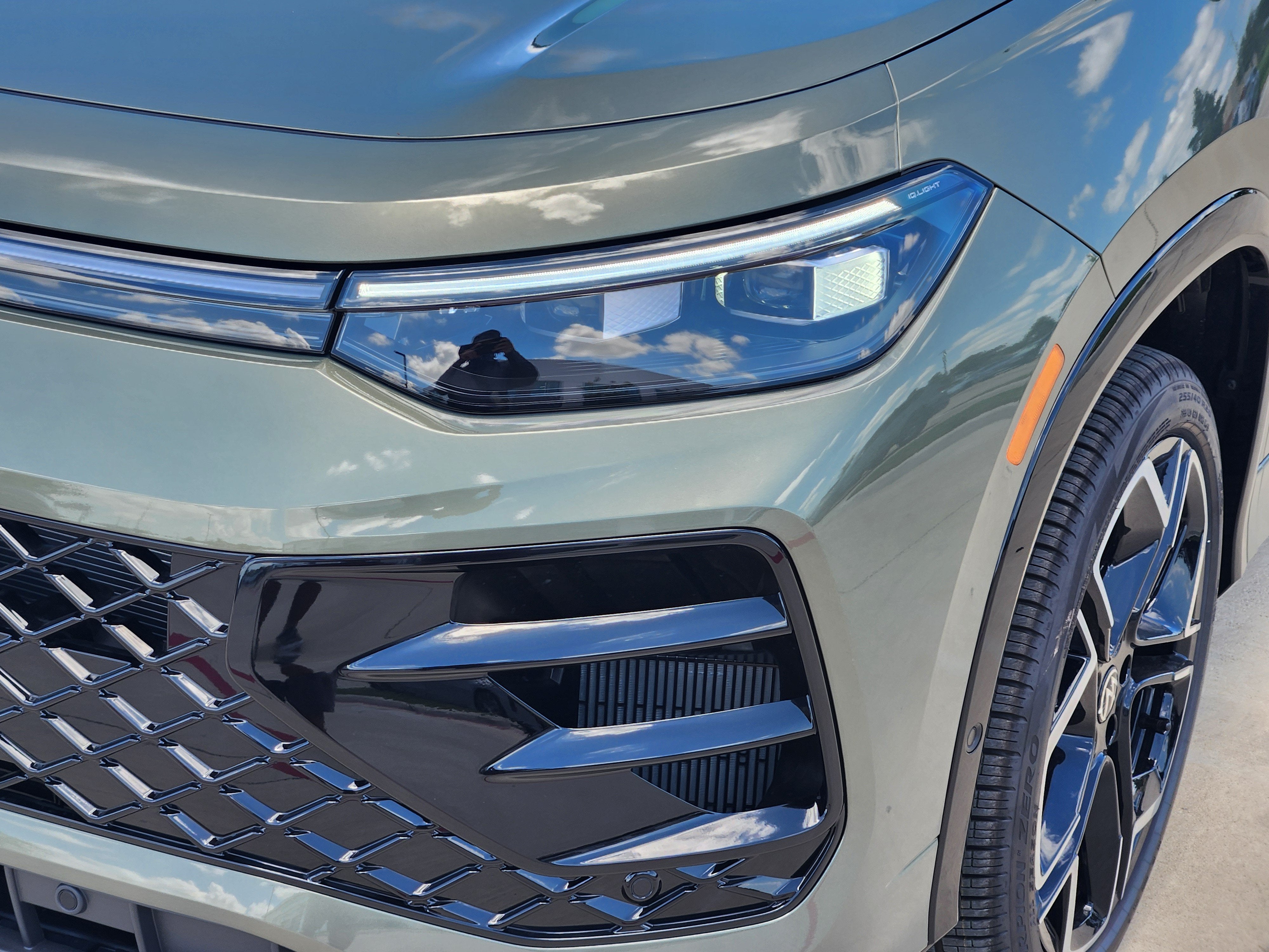 2026 Volkswagen Tiguan SEL R-Line Turbo