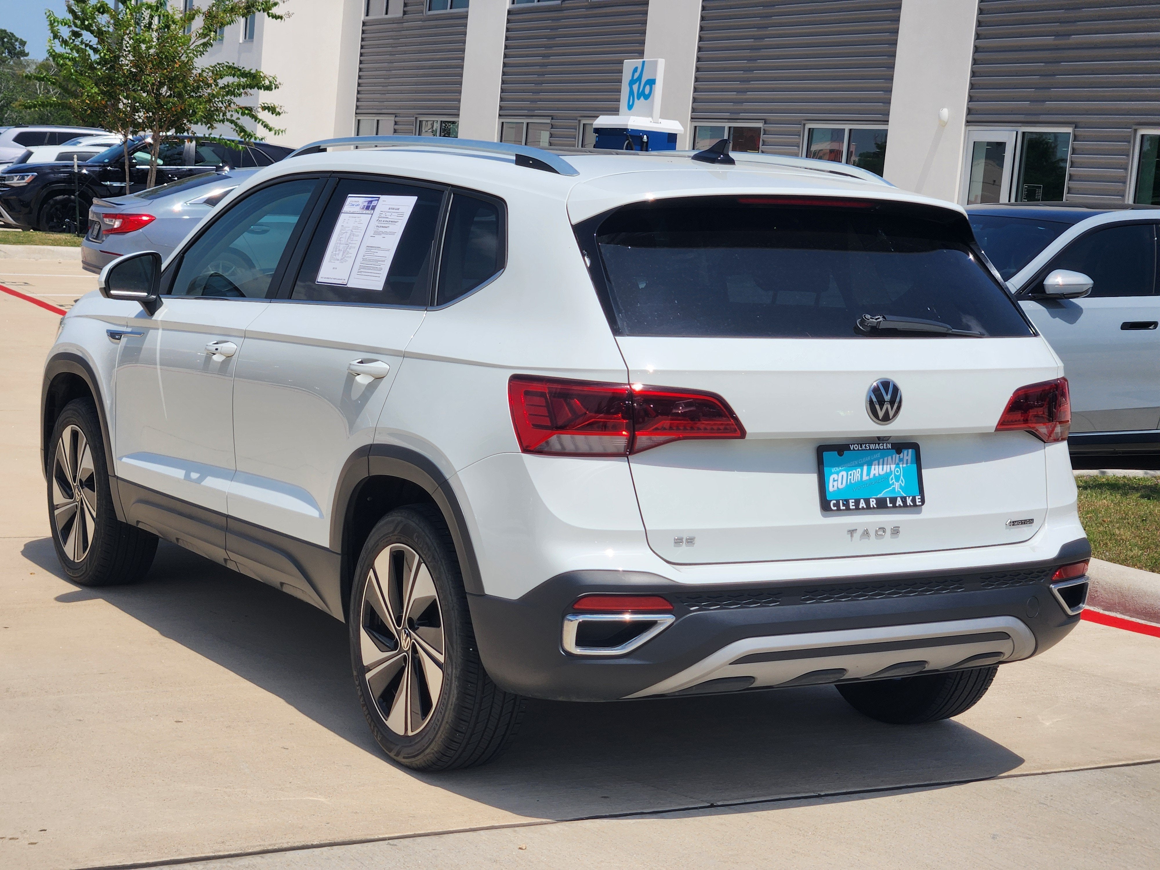 2024 Volkswagen Taos SE