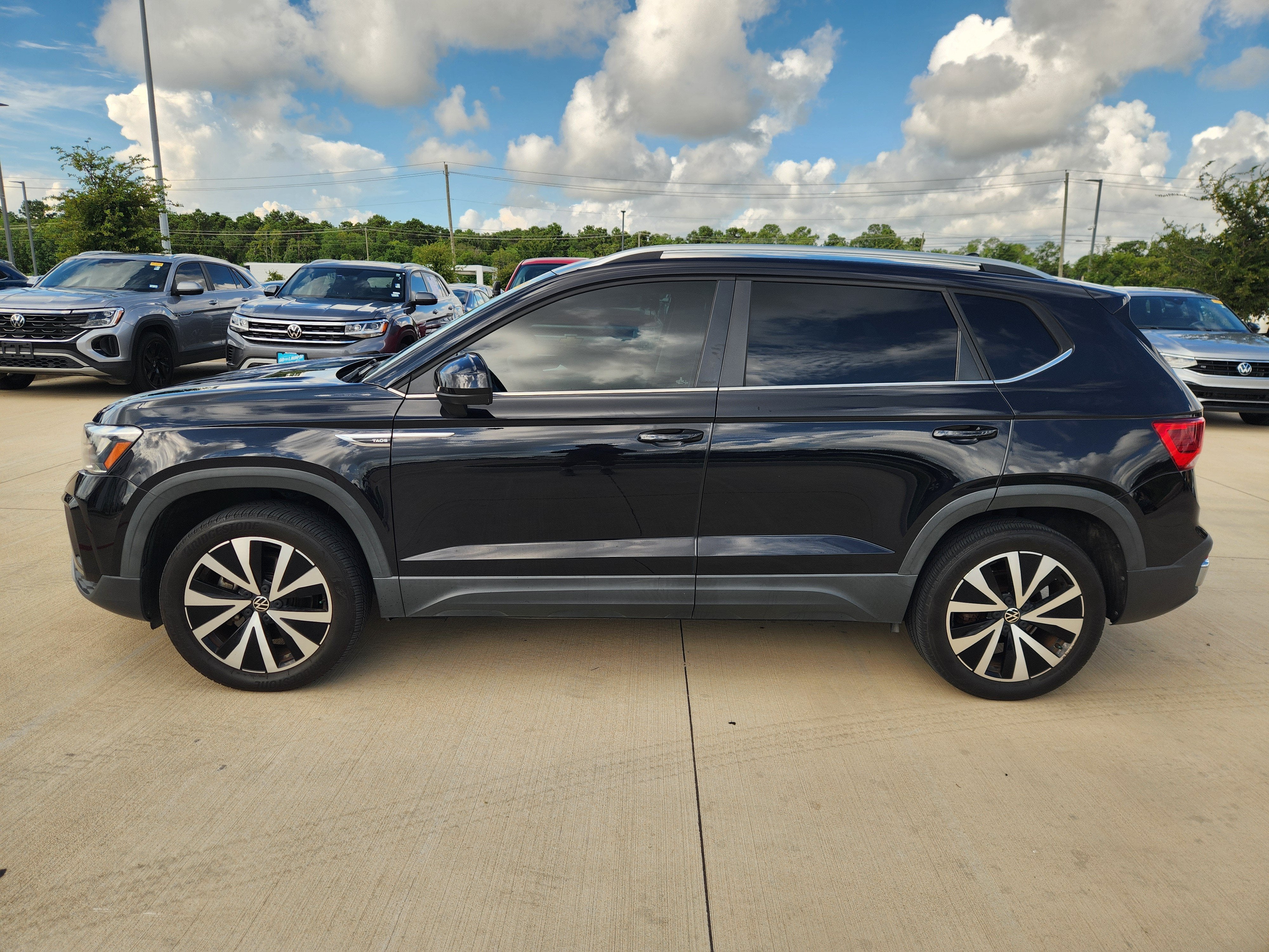 2022 Volkswagen Taos SE