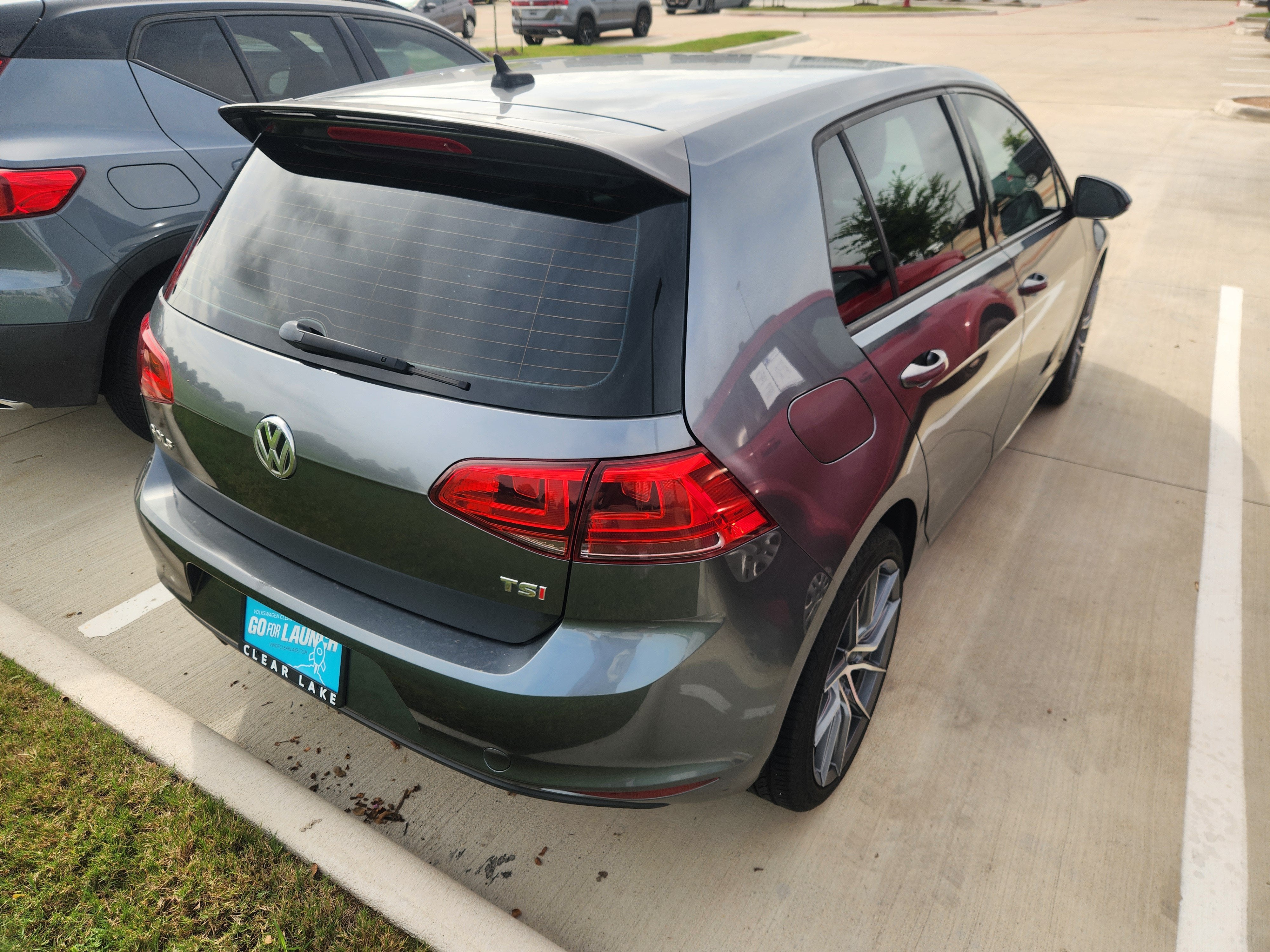 2016 Volkswagen Golf TSI S
