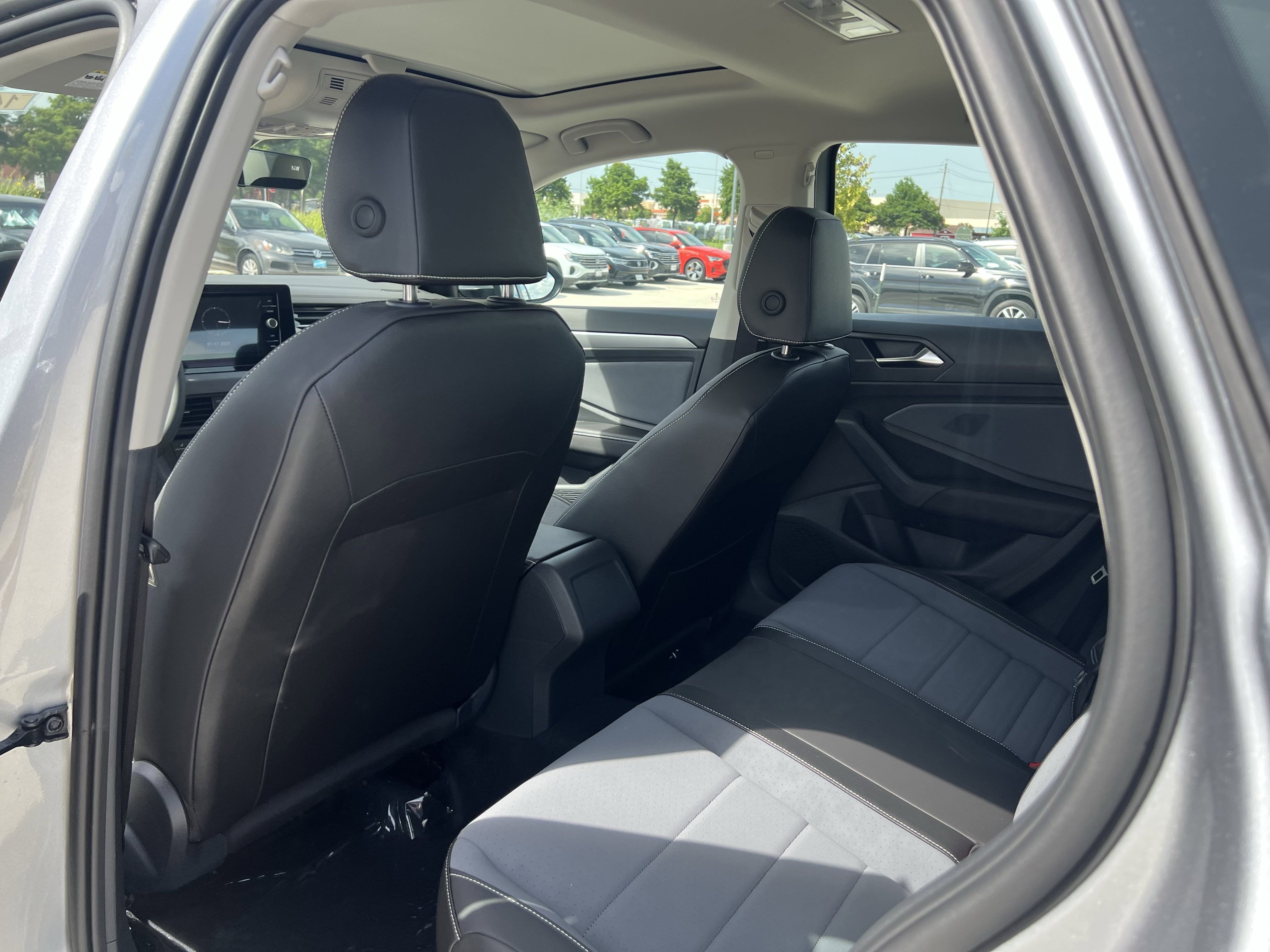 2025 Volkswagen Jetta SE