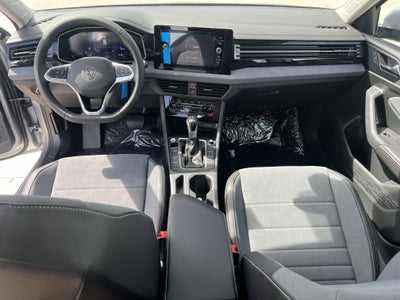 2025 Volkswagen Jetta SE