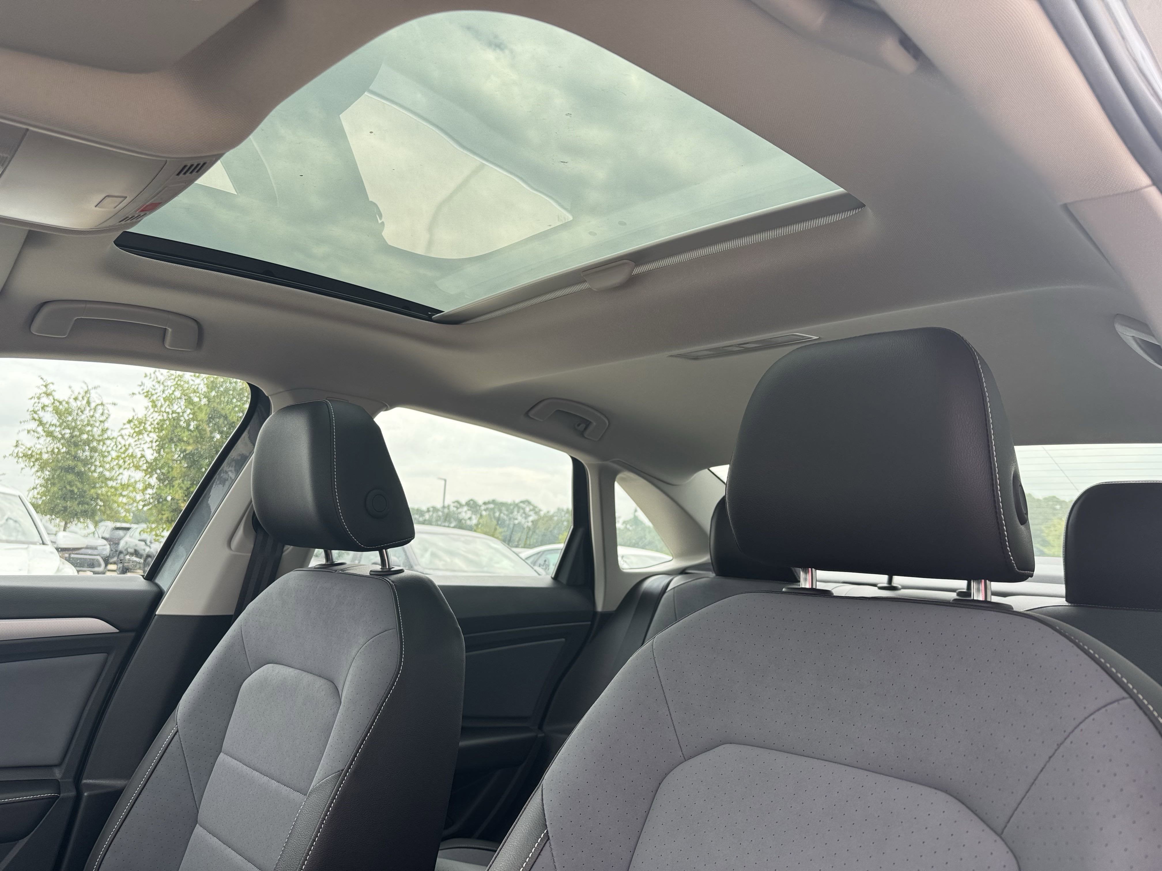 2025 Volkswagen Jetta SE