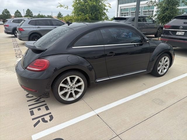 2018 Volkswagen Beetle SE