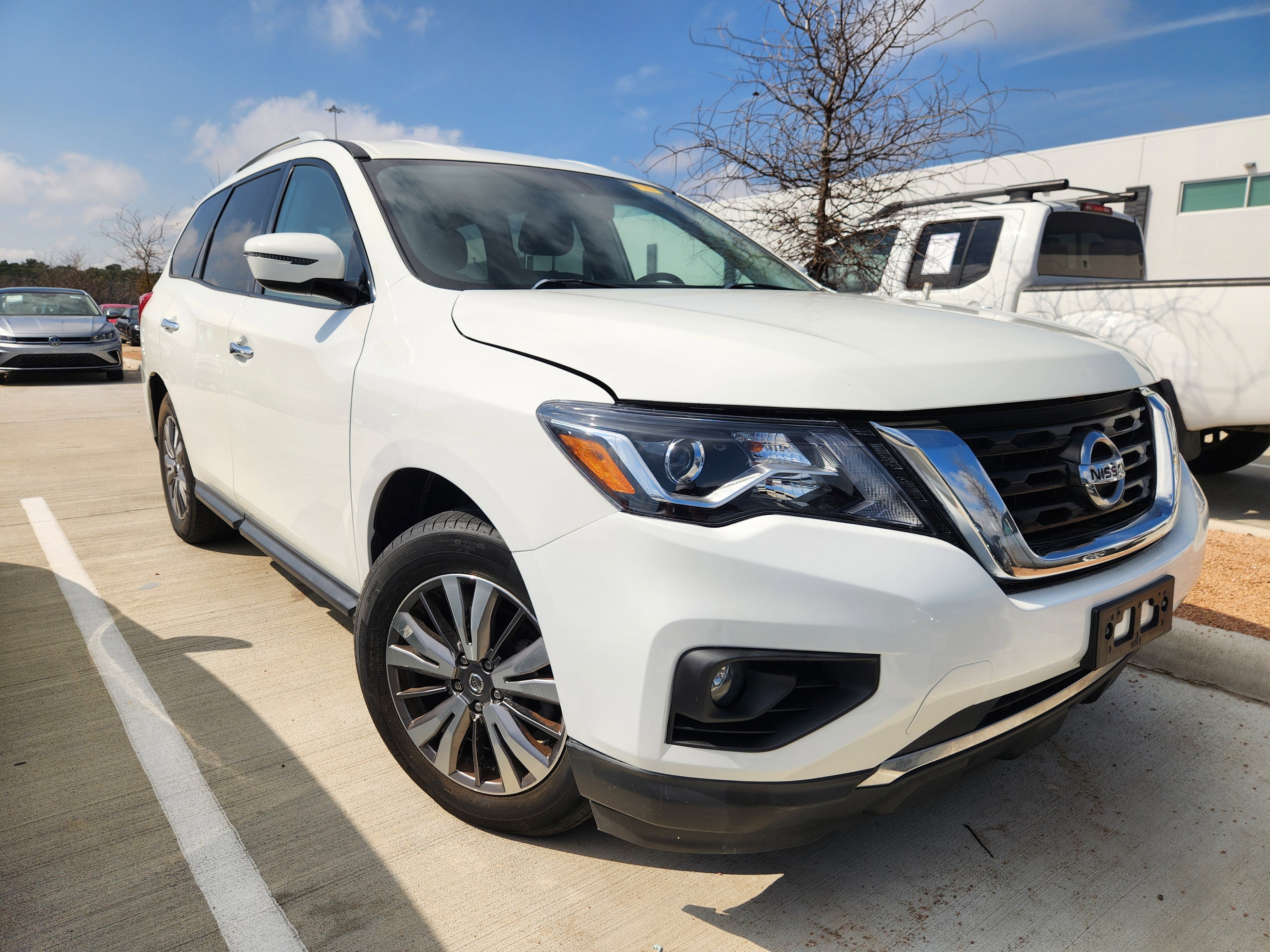 2019 Nissan Pathfinder SV