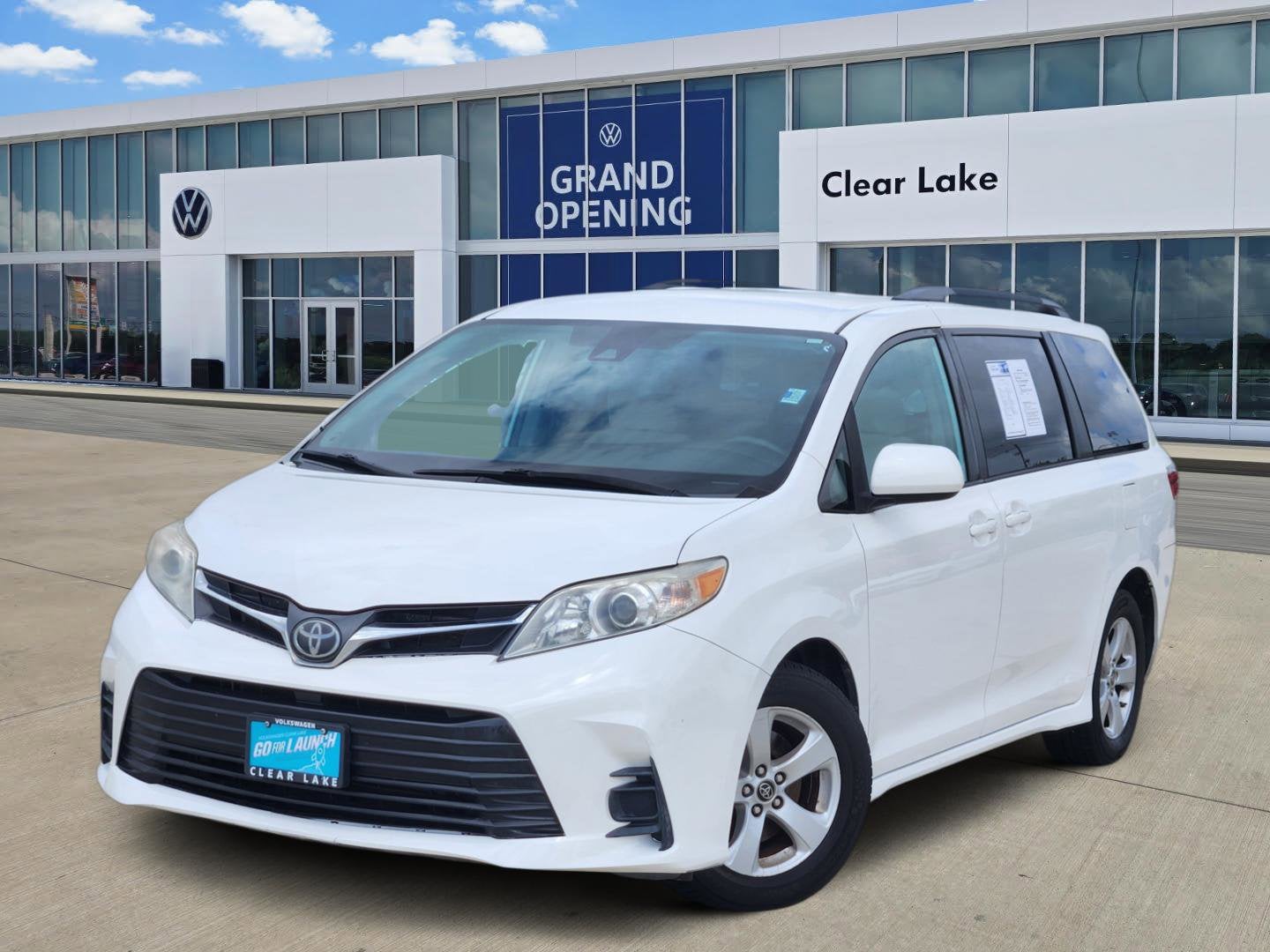 2019 Toyota Sienna LE