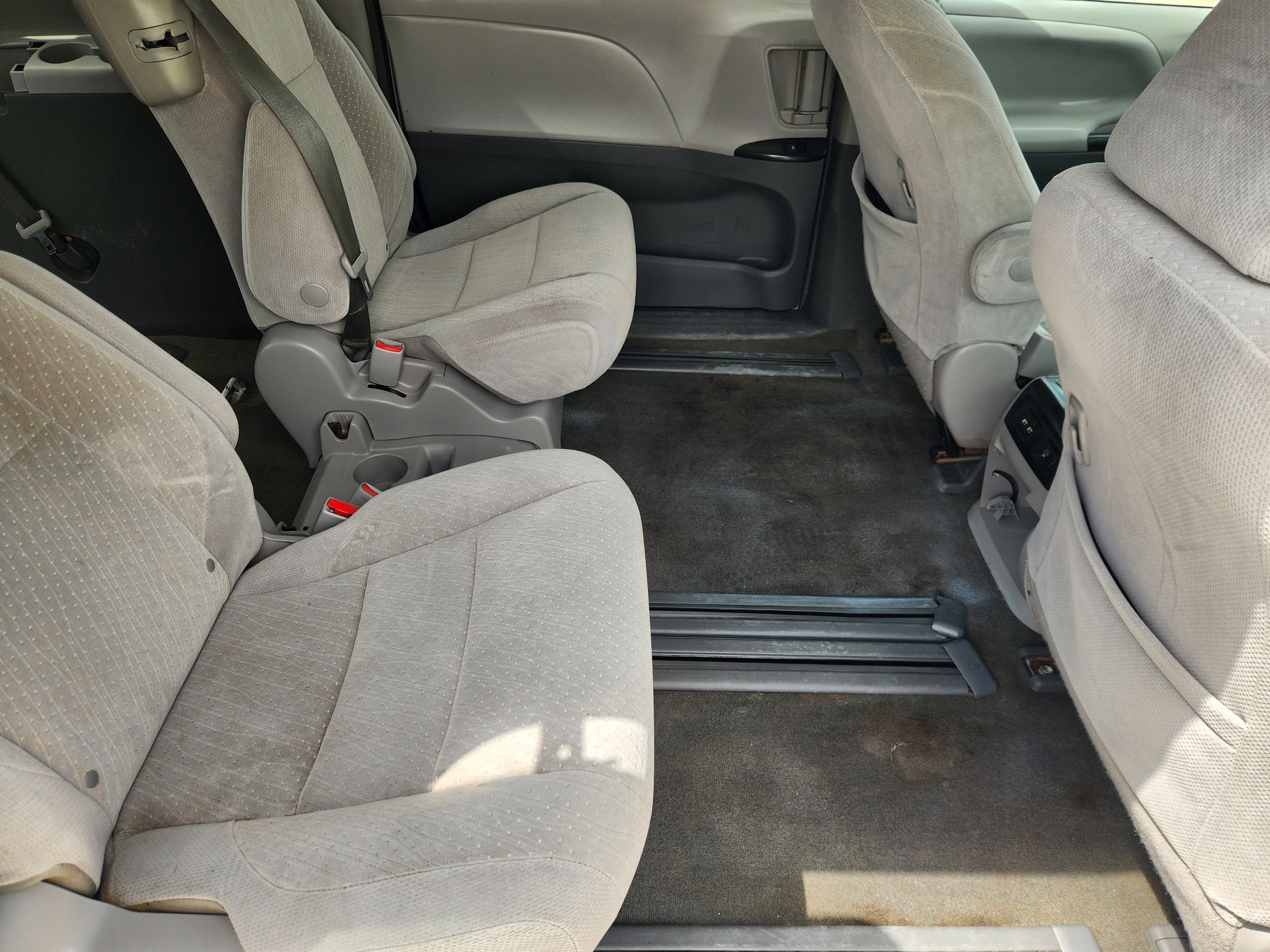 2019 Toyota Sienna LE