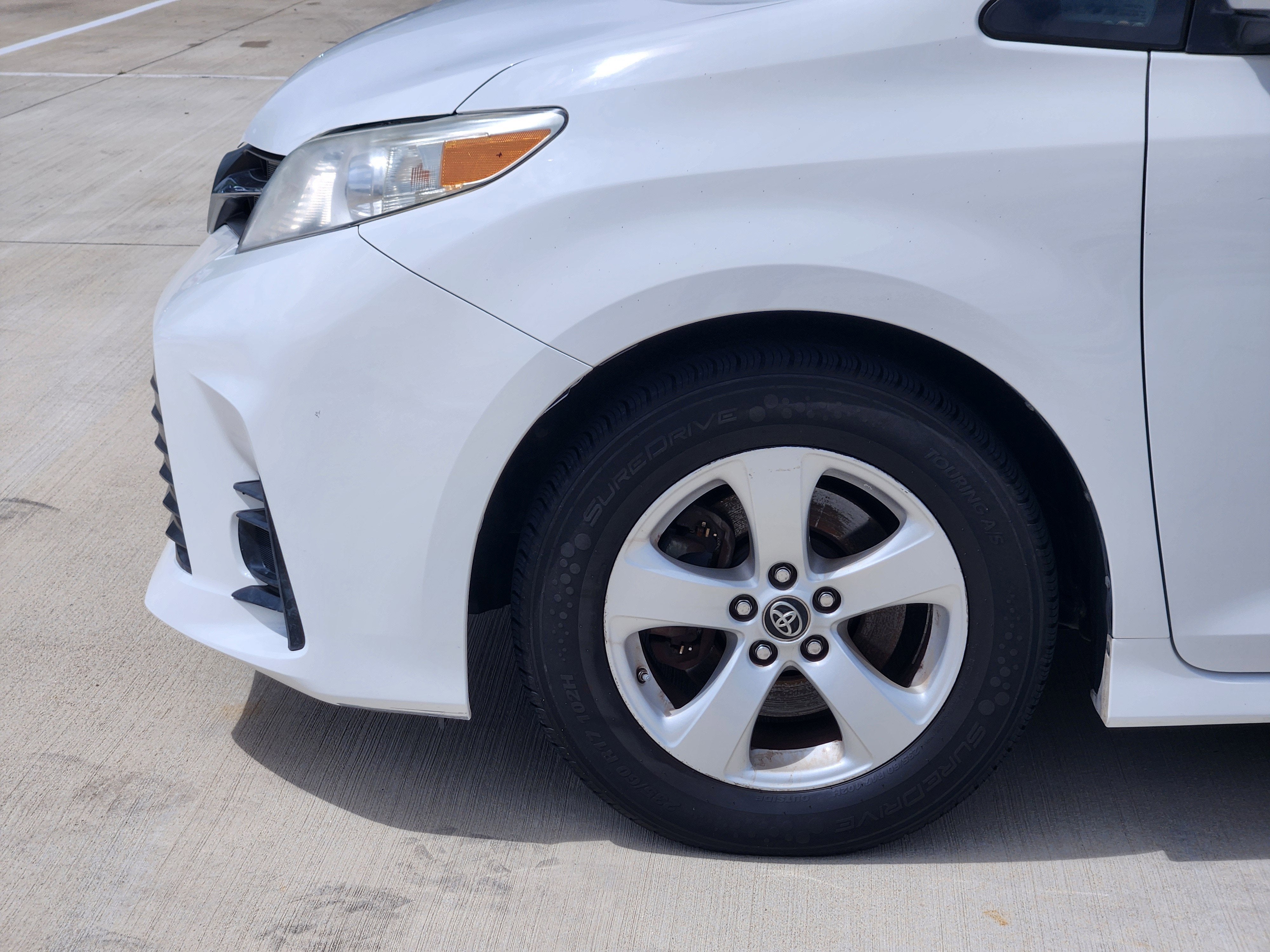 2019 Toyota Sienna LE