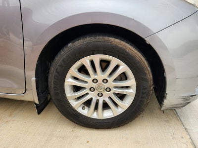 2013 Toyota Sienna XLE