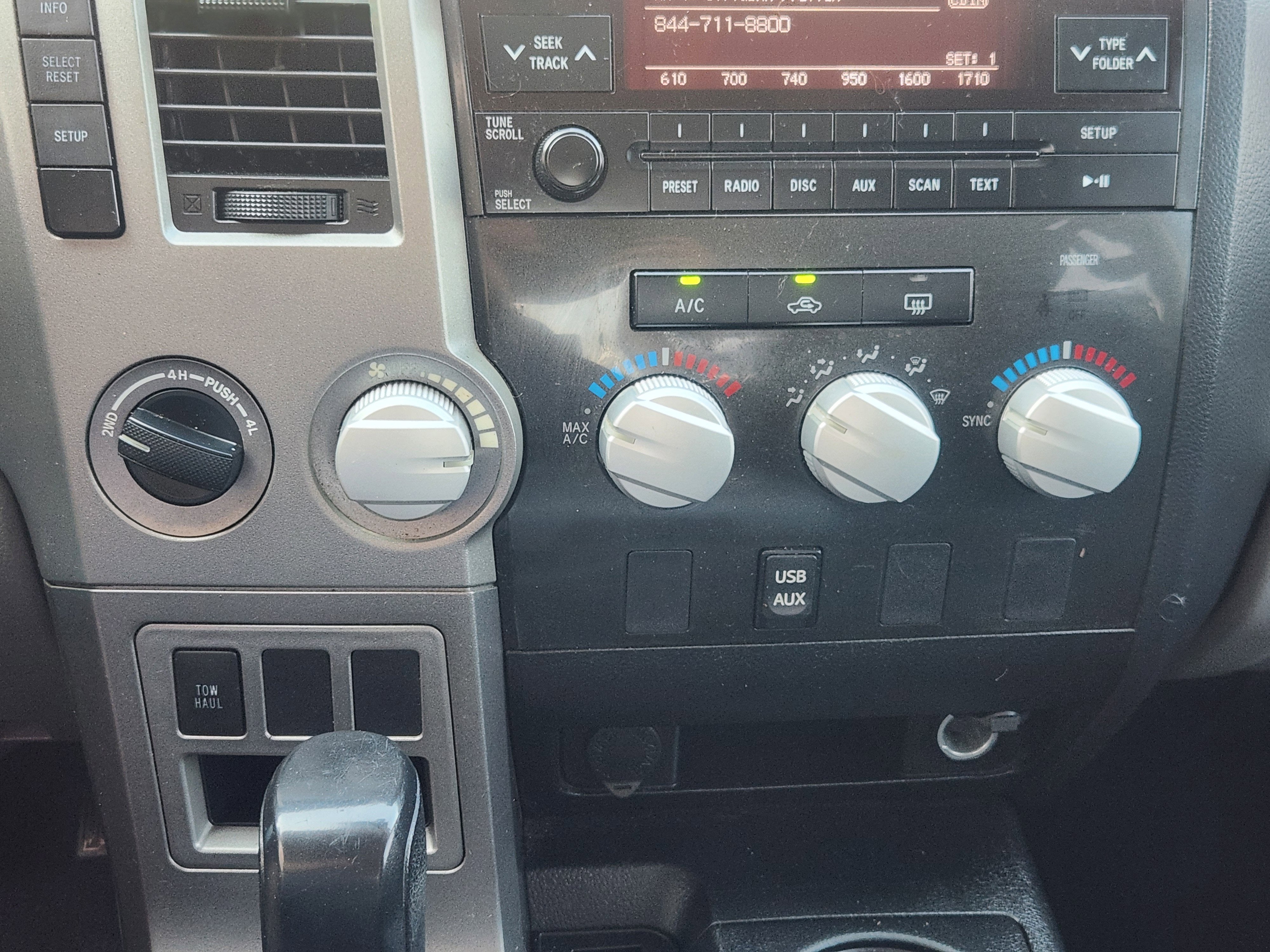 2013 Toyota Tundra 4WD Truck Grade