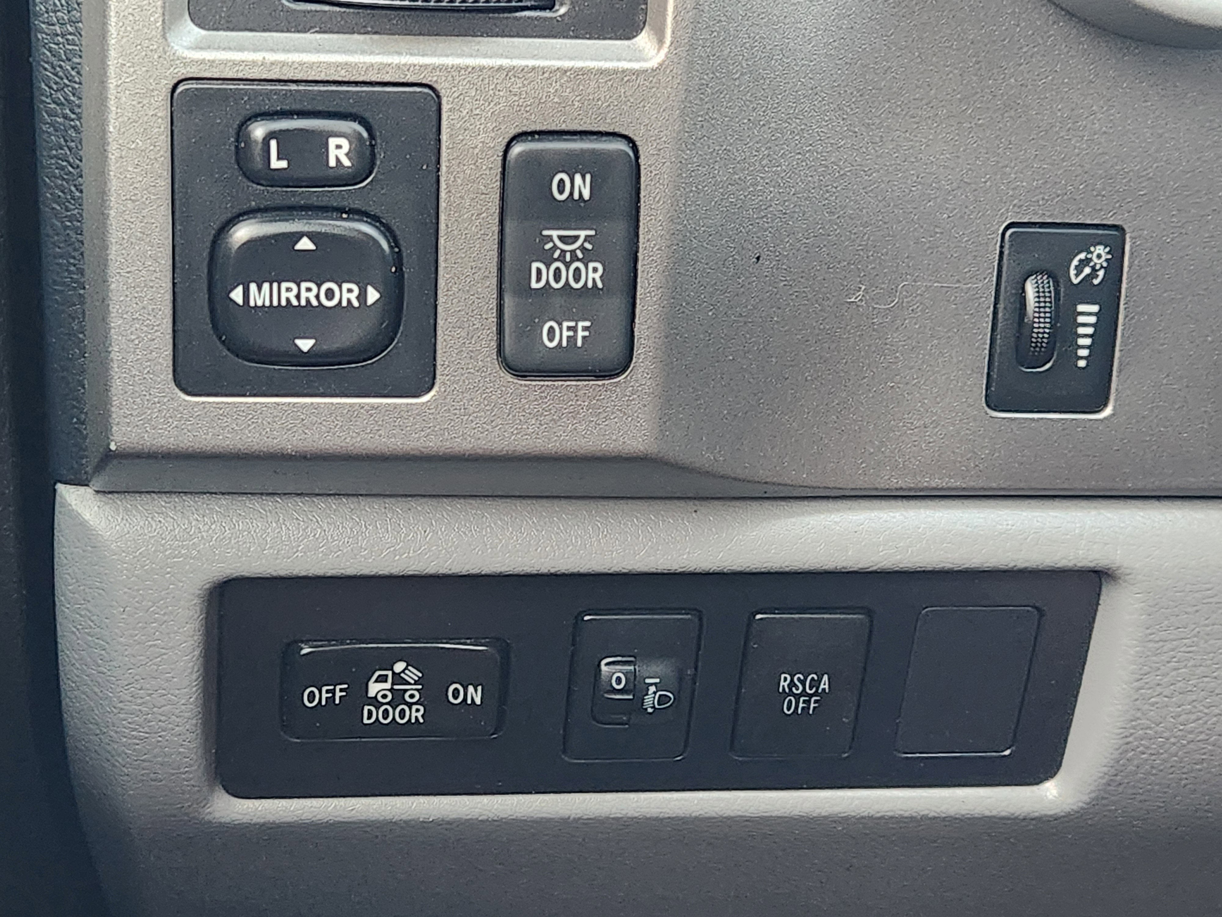 2013 Toyota Tundra 4WD Truck Grade