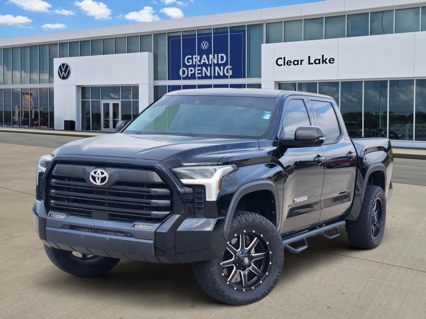 2022 Toyota Tundra 2WD SR5