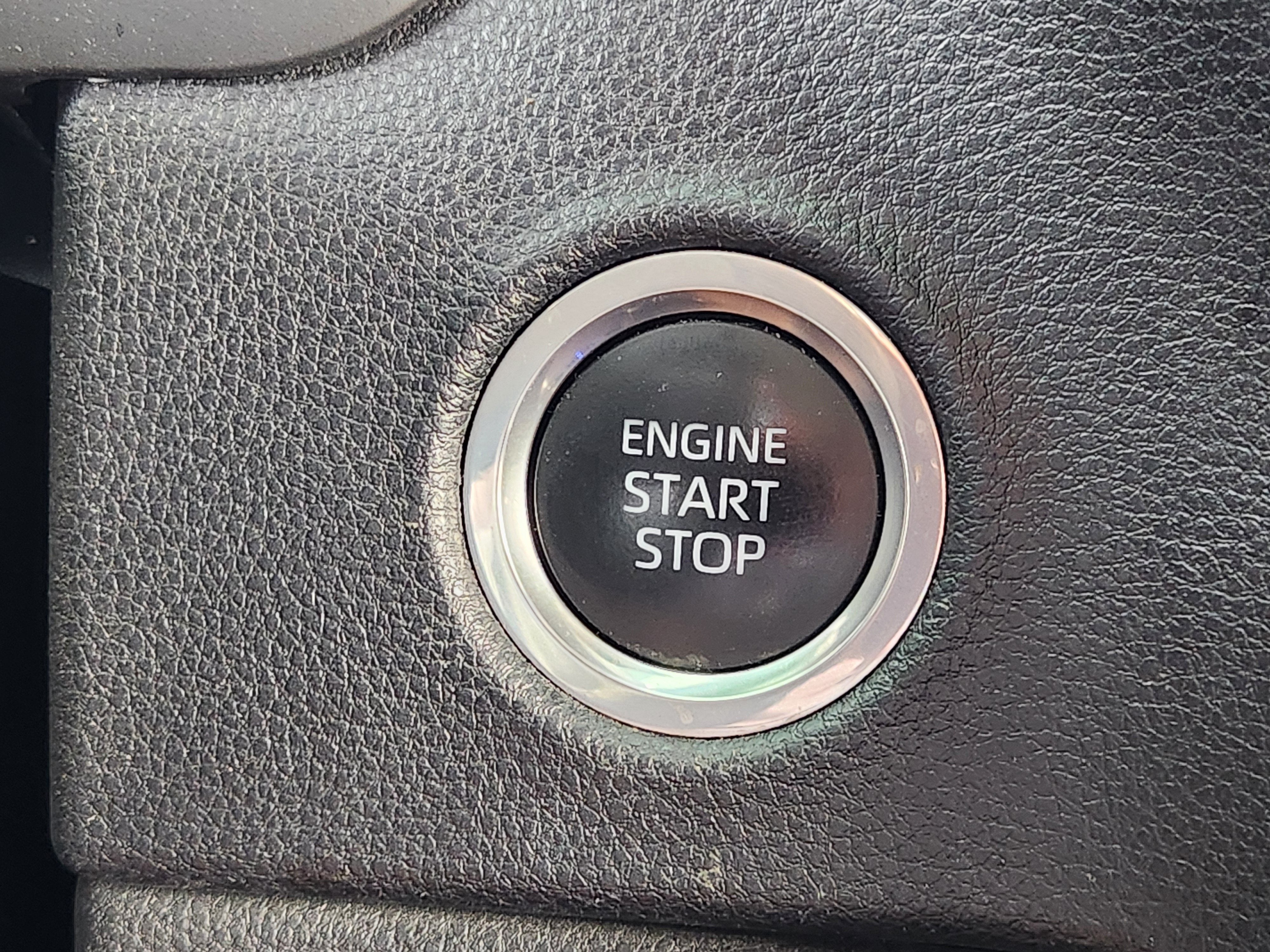 2022 Toyota Tundra 2WD SR5