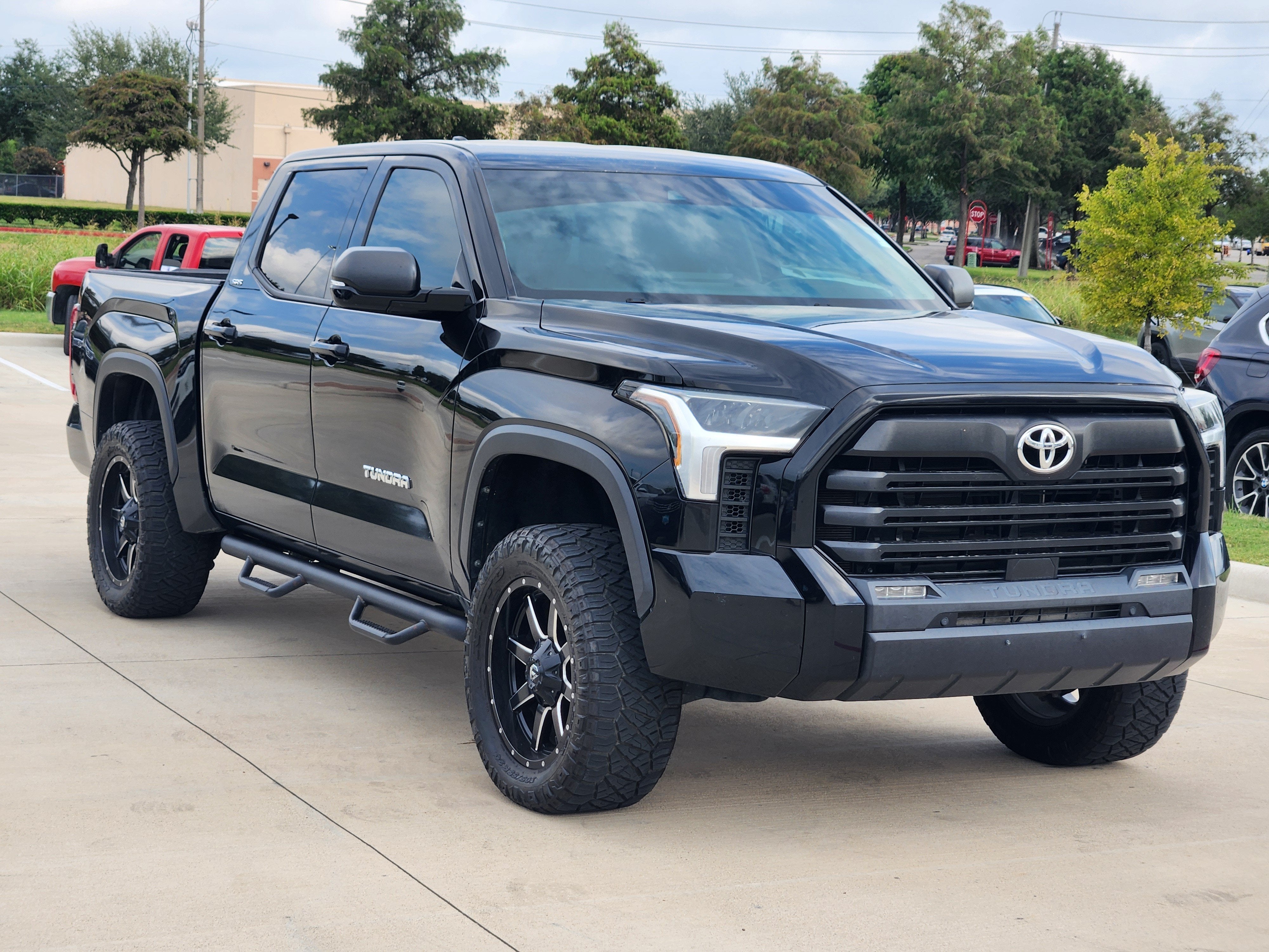 2022 Toyota Tundra 2WD SR5