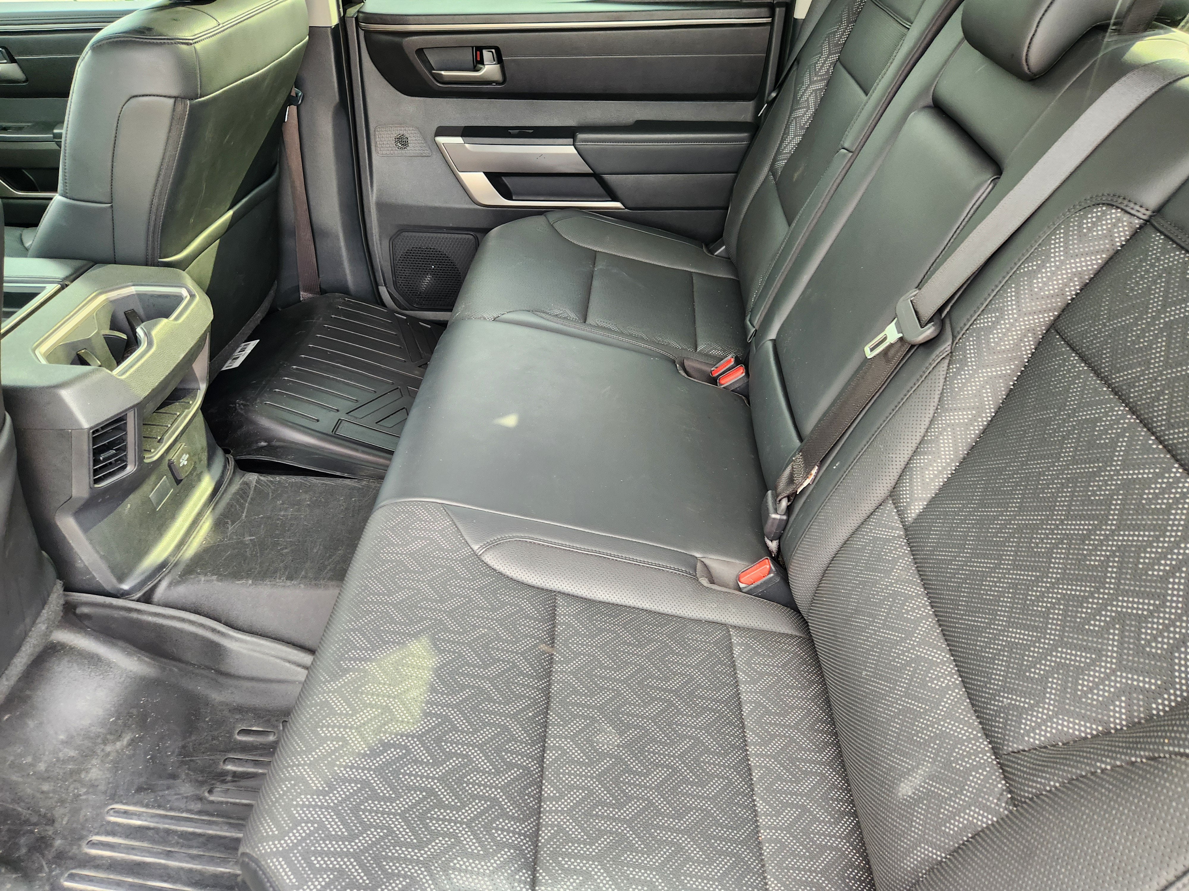 2022 Toyota Tundra 2WD SR5