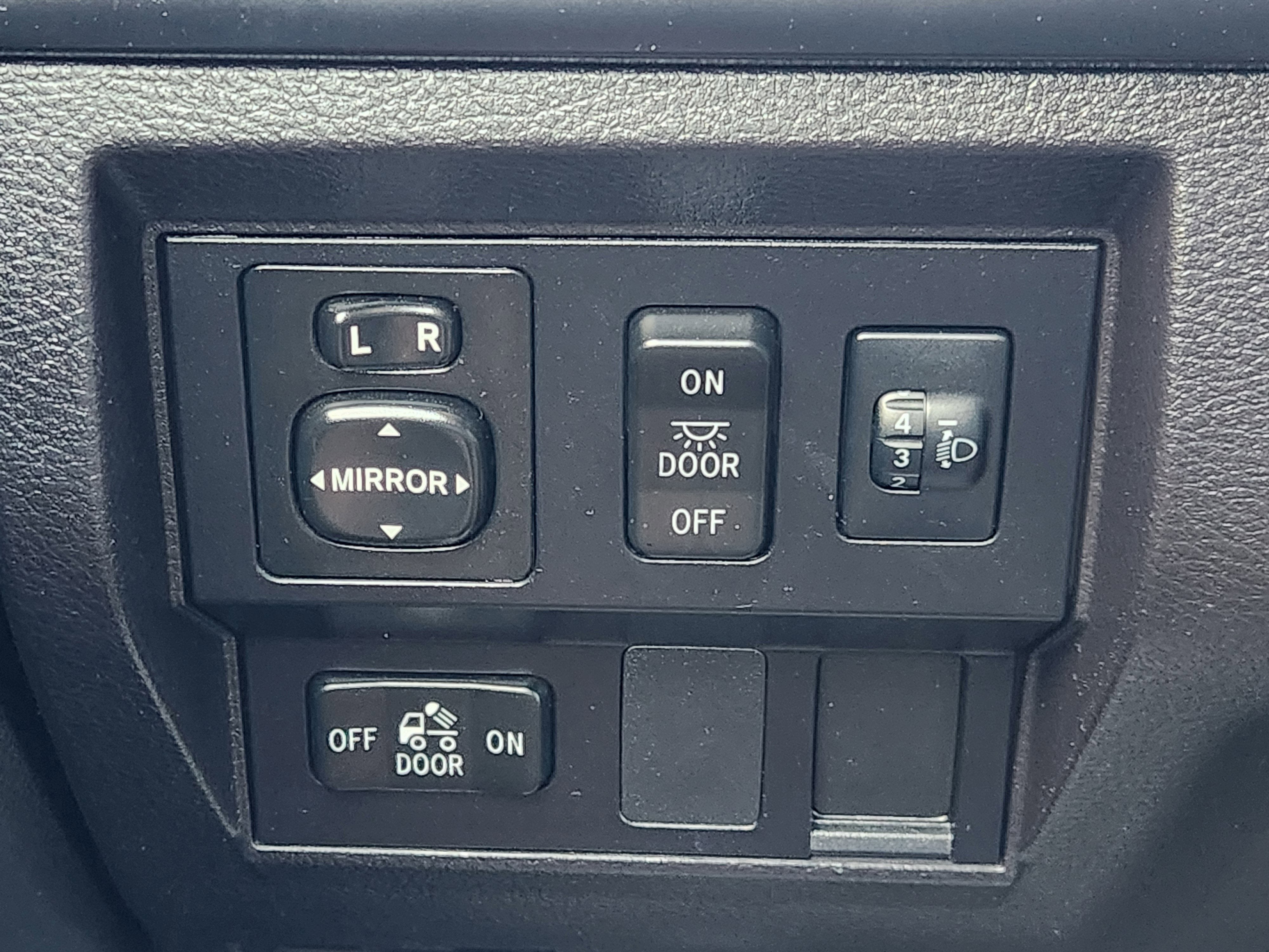 2016 Toyota Tundra 2WD Truck SR