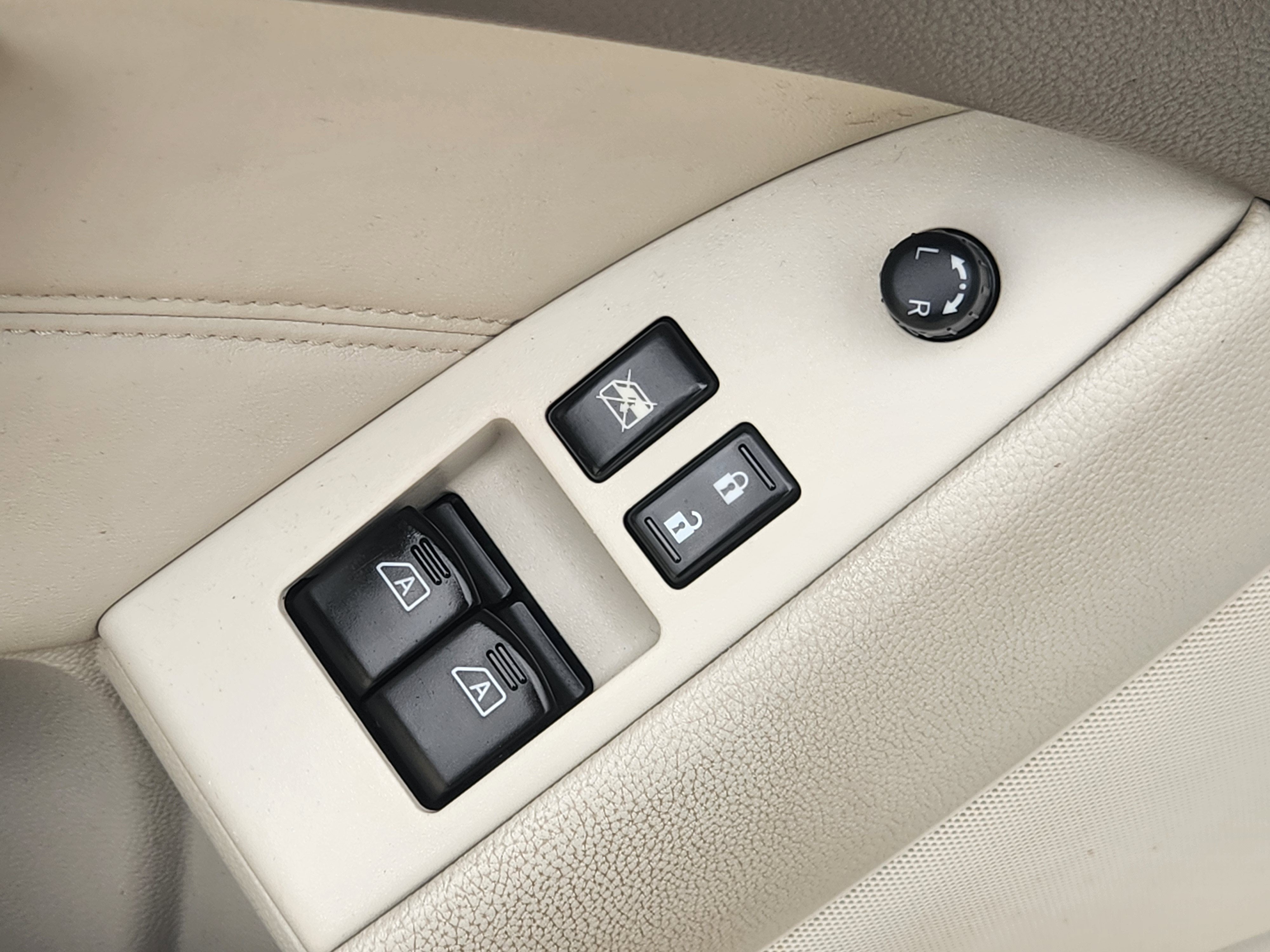 2011 INFINITI G37 Coupe Journey