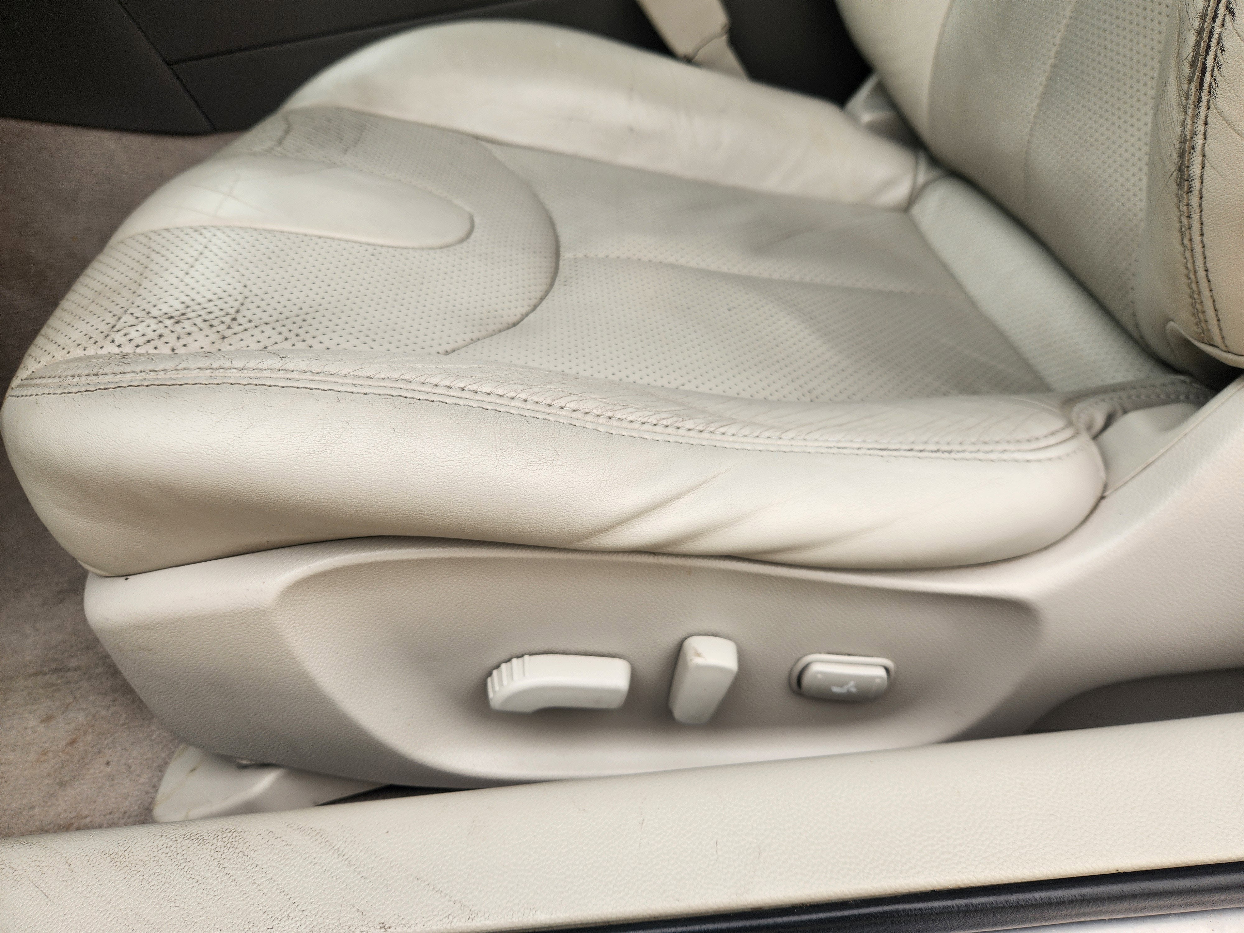 2011 INFINITI G37 Coupe Journey