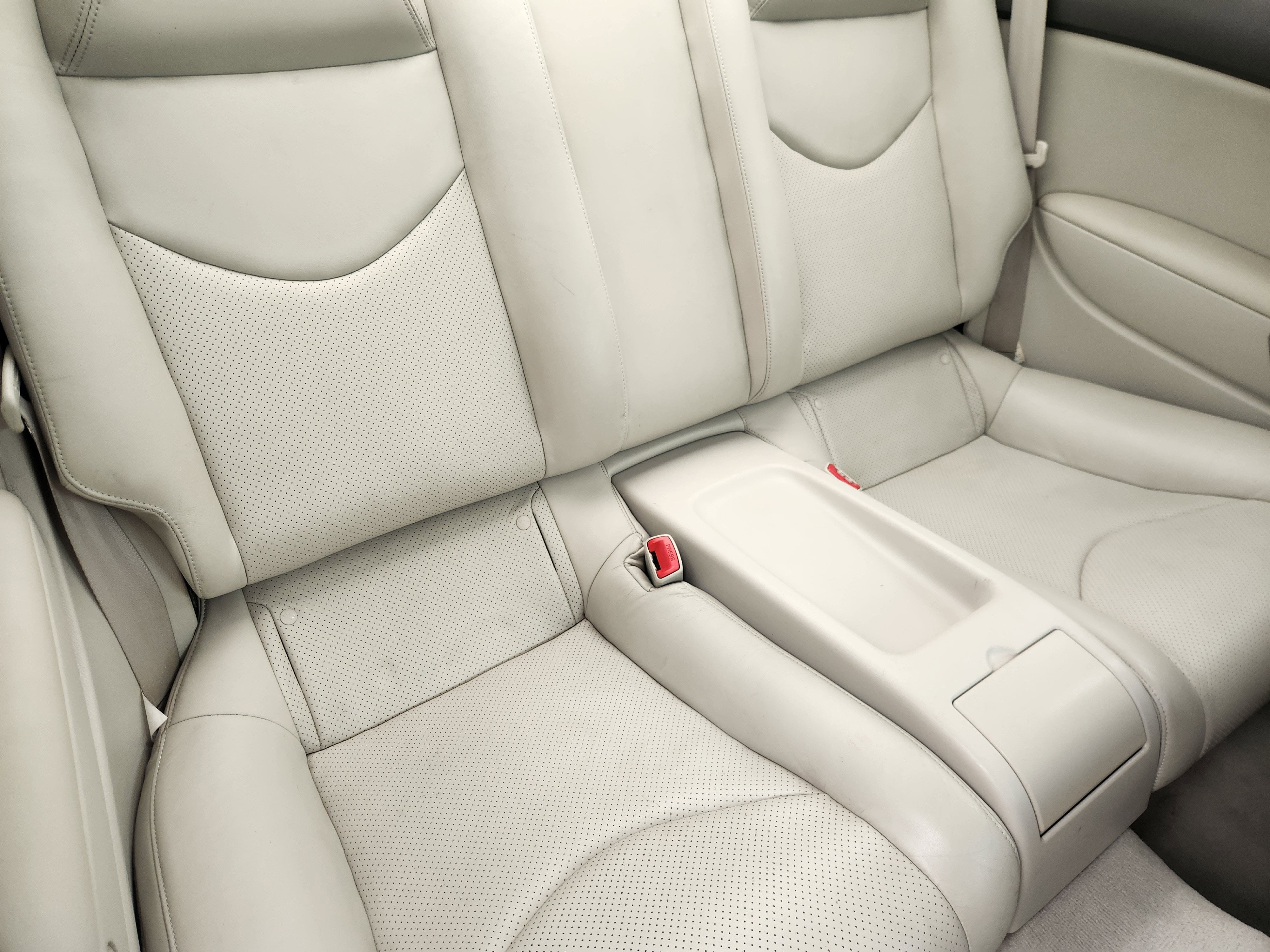 2011 INFINITI G37 Coupe Journey