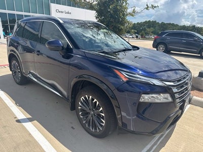 2025 Nissan Rogue Platinum