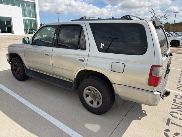 2000 Toyota 4Runner SR5