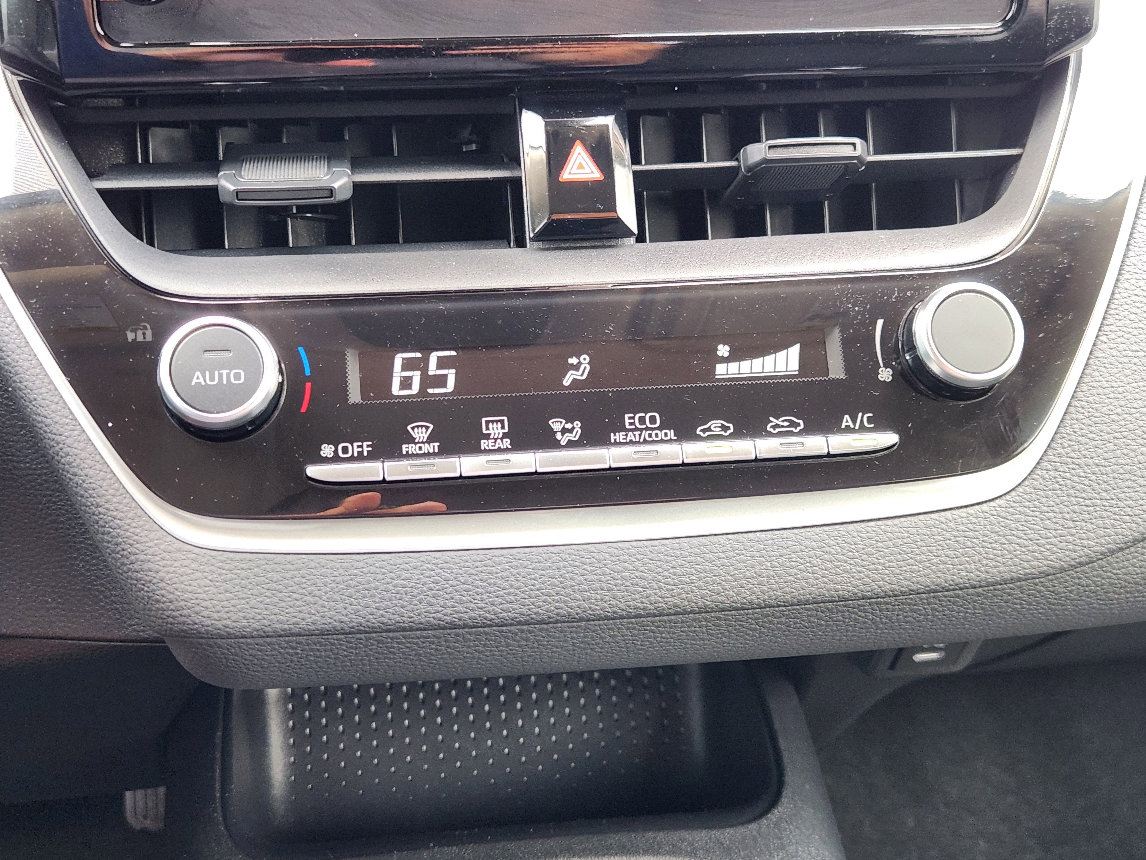 2024 Toyota Corolla Hybrid LE