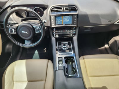 2018 Jaguar F-PACE 25t Premium