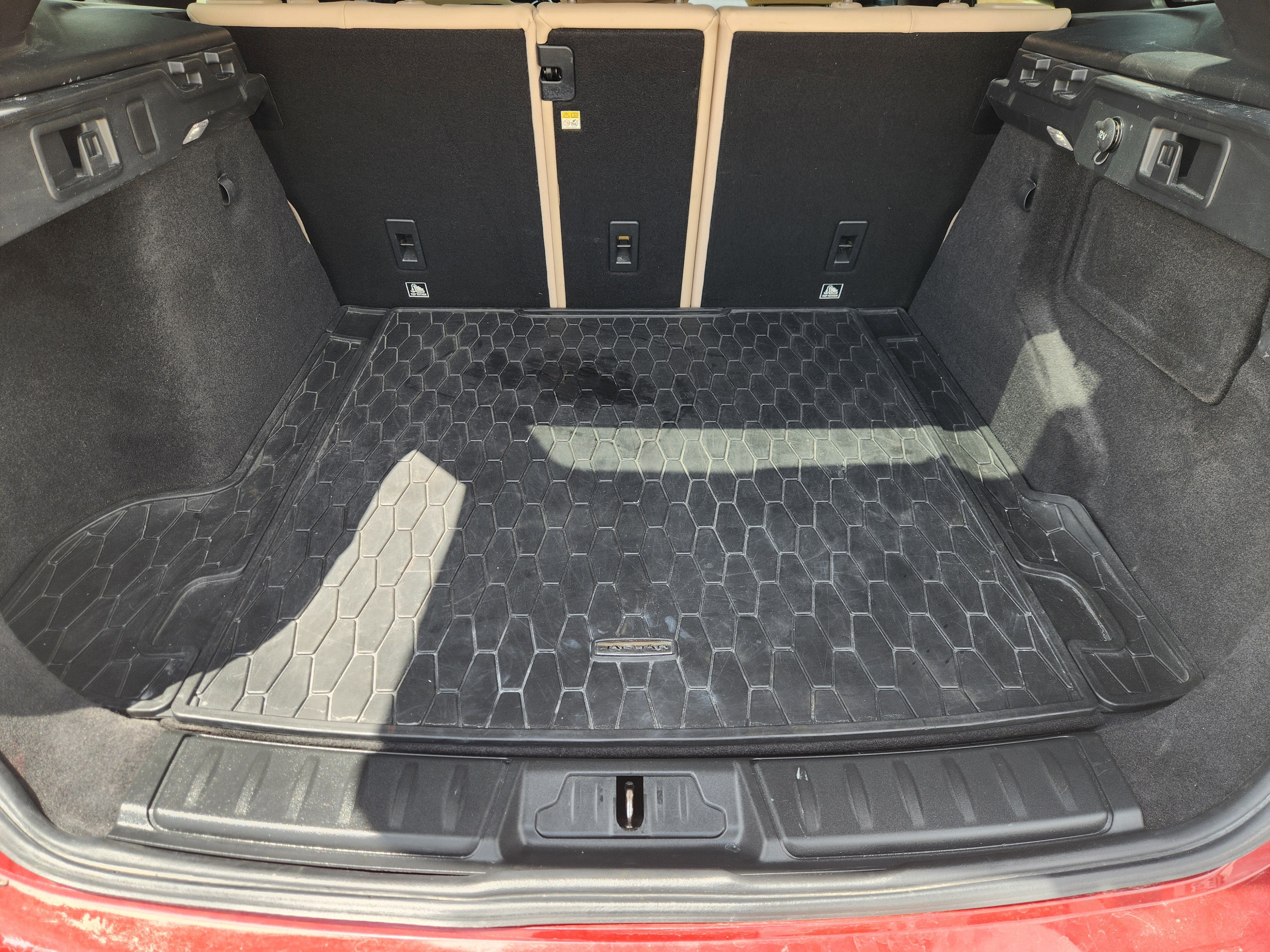 2018 Jaguar F-PACE 25t Premium